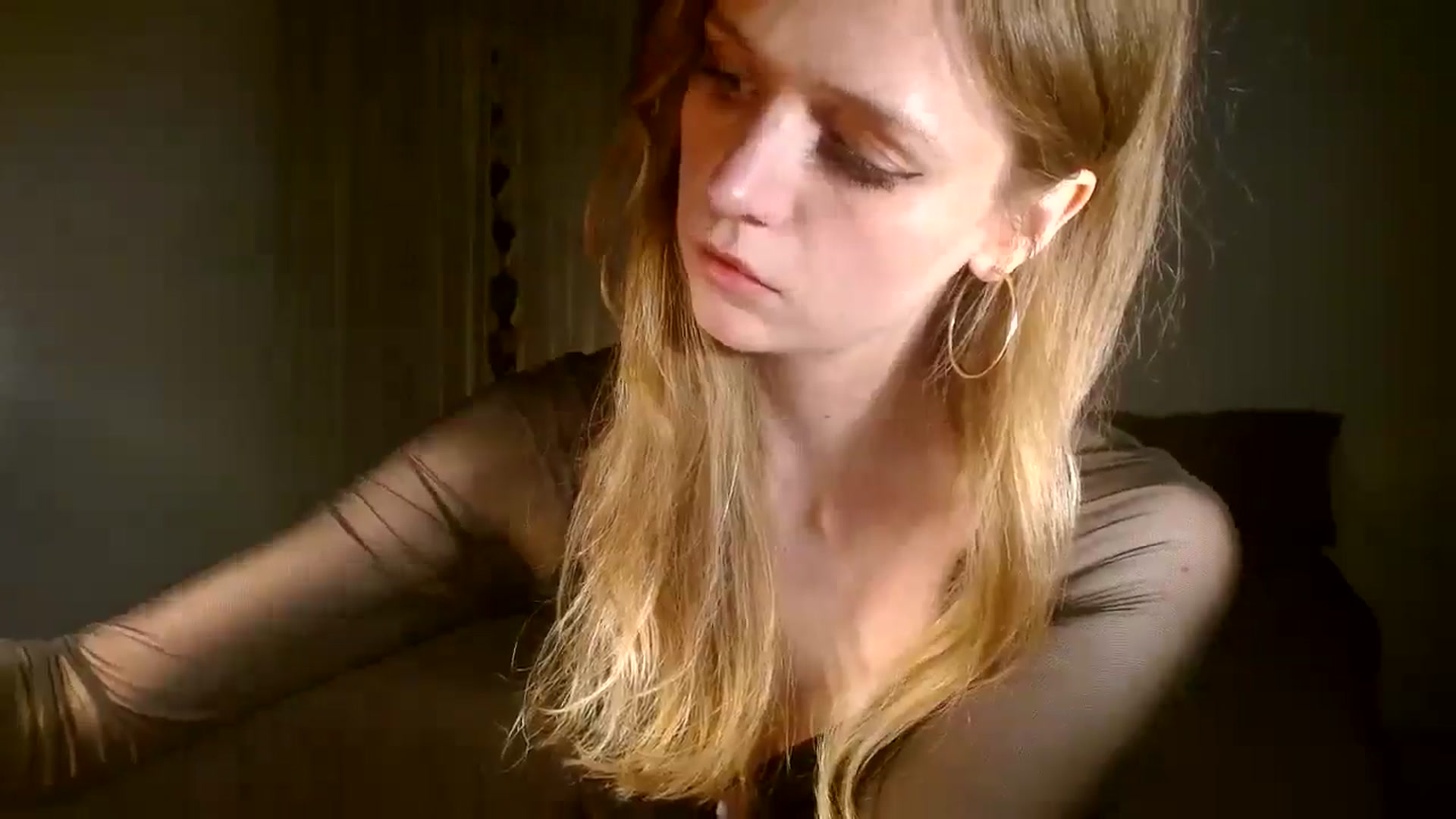 Gallery image thumbnail from muffinmoon's myfreecams stream on, 12/06/2024, 06:30 image 6 of 20