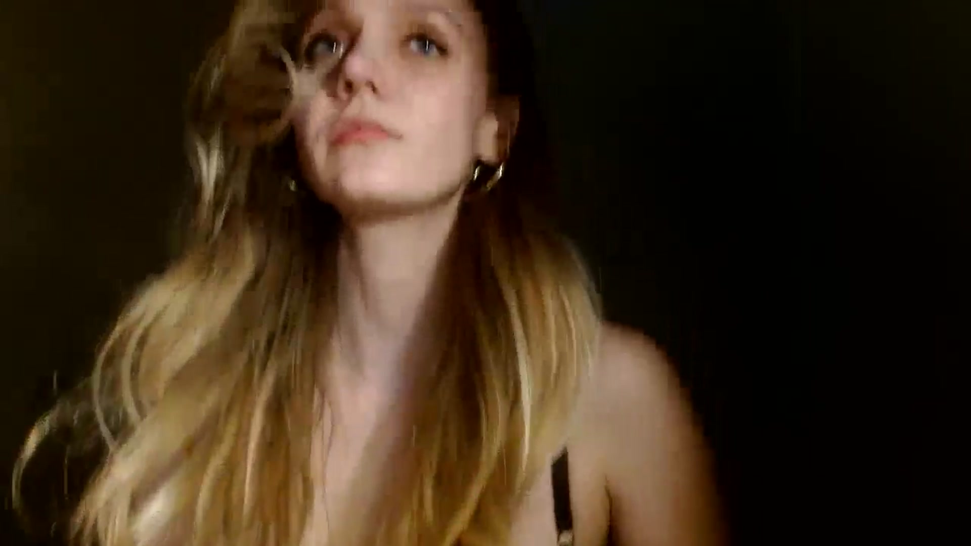 Gallery image thumbnail from muffinmoon's myfreecams stream on, 12/06/2024, 06:30 image 19 of 20