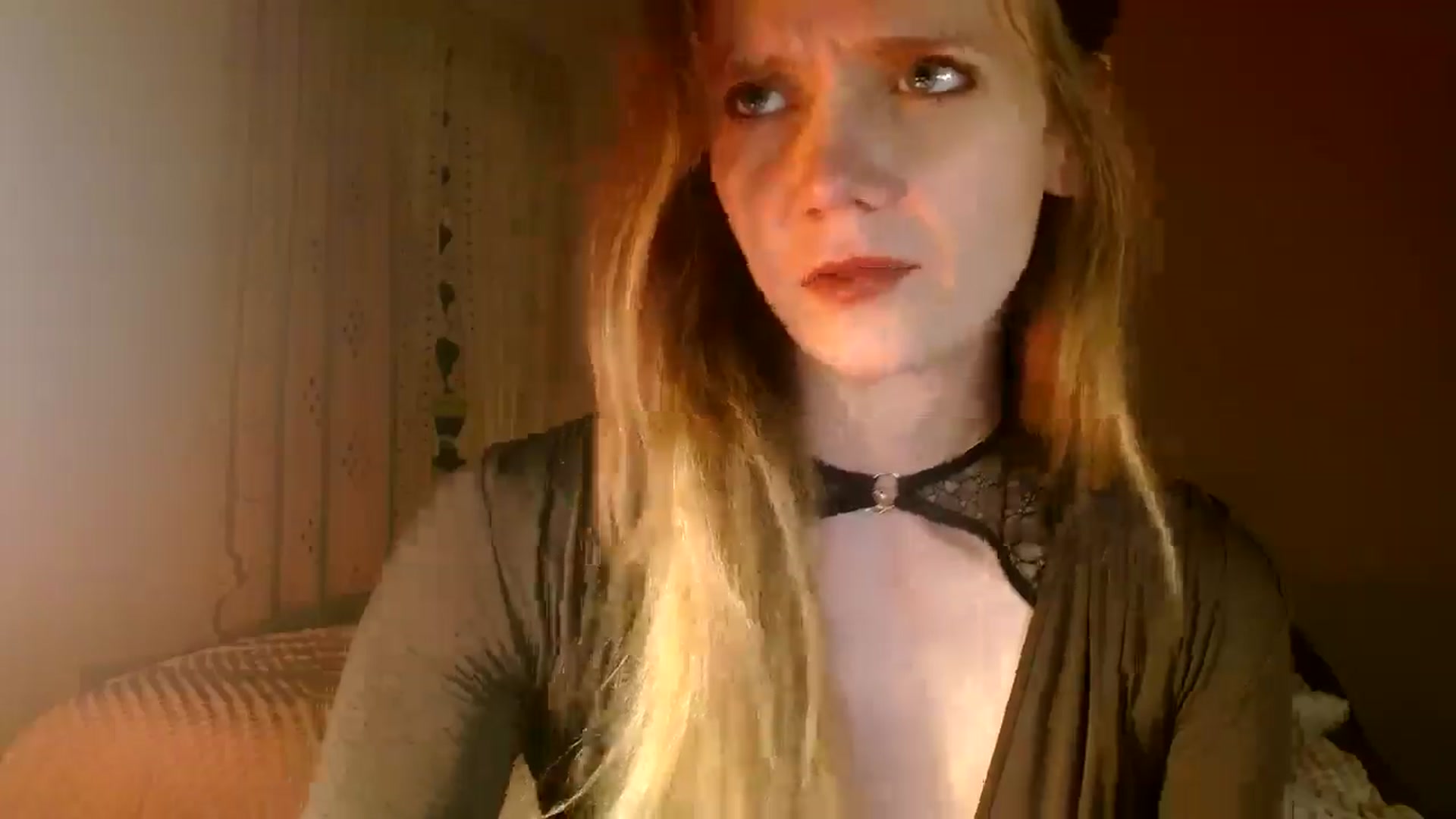 Gallery image thumbnail from muffinmoon's myfreecams stream on, 12/08/2024, 05:36 image 2 of 20