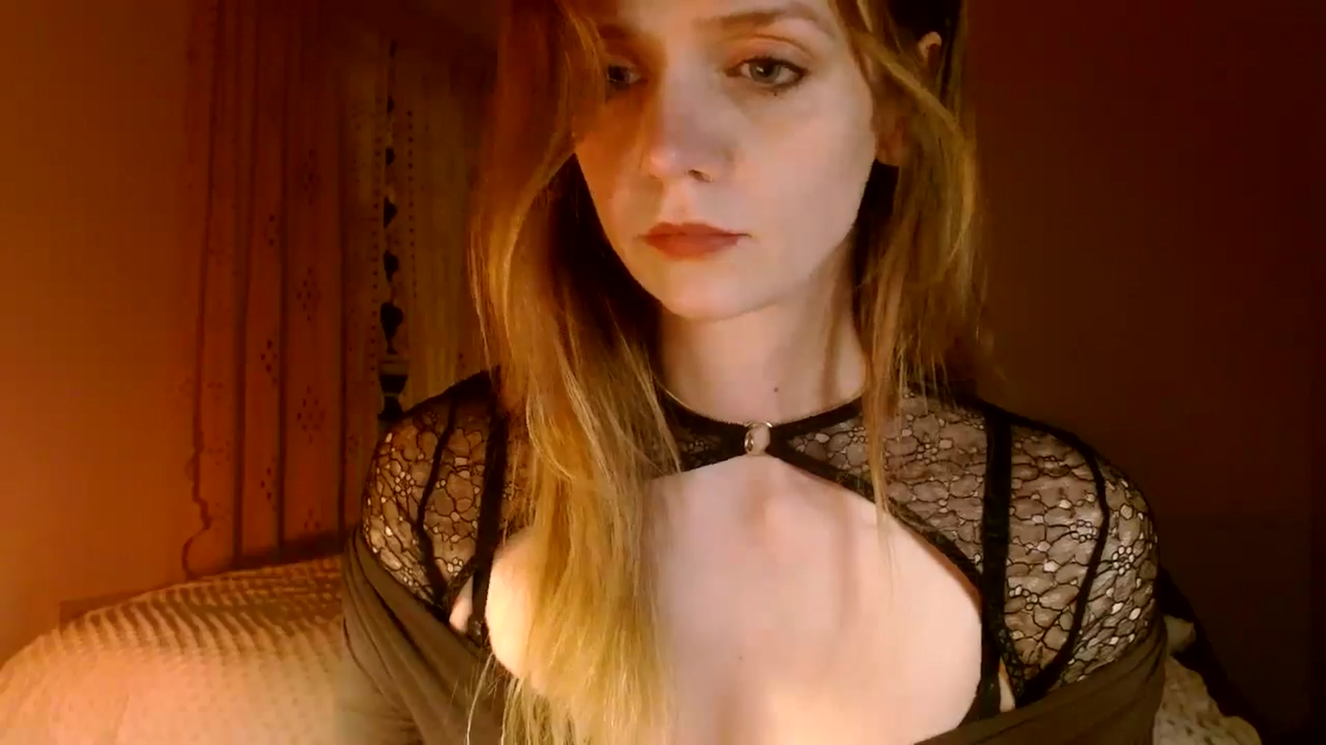 Gallery image thumbnail from muffinmoon's myfreecams stream on, 12/08/2024, 05:36 image 18 of 20
