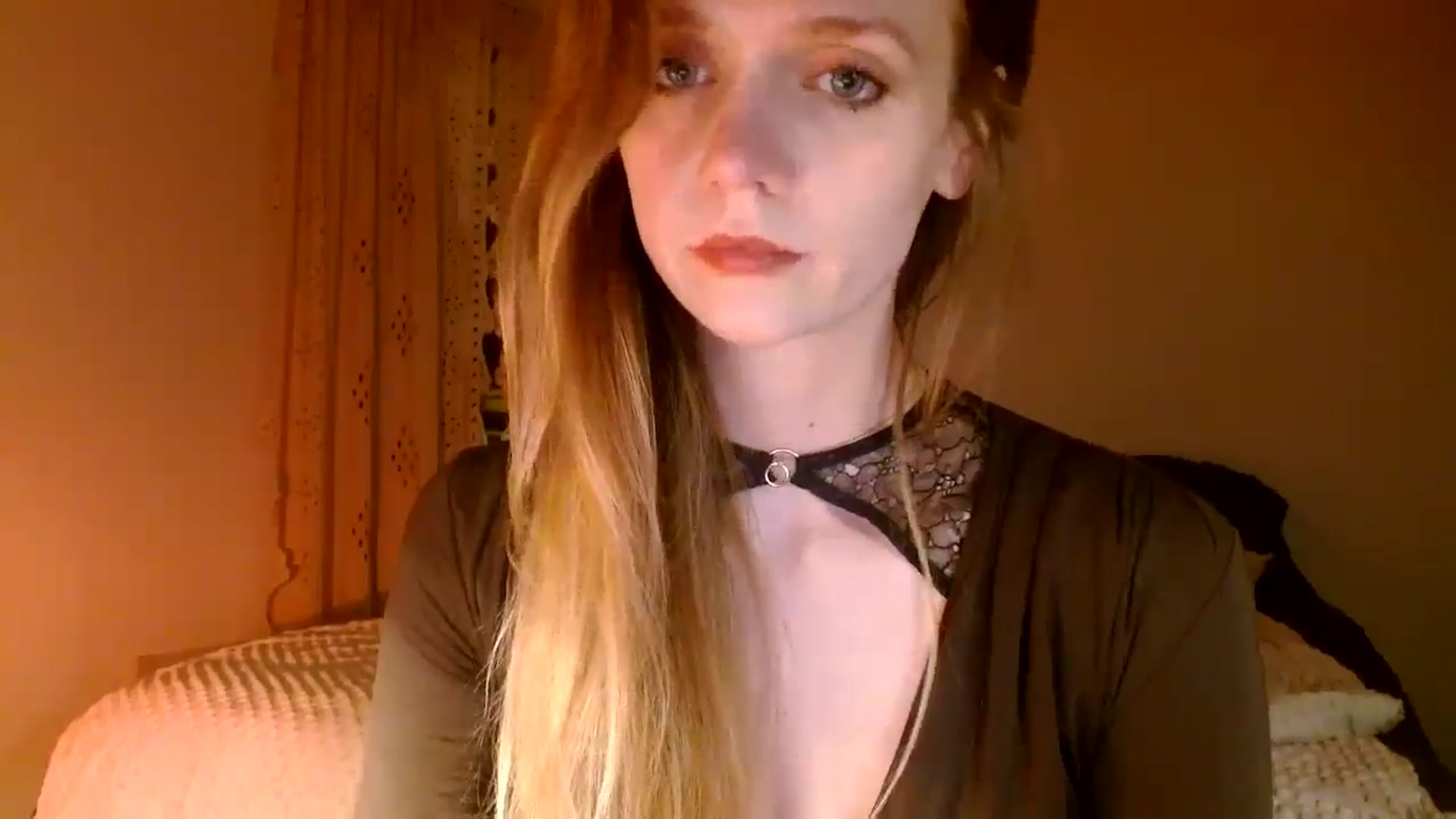 Gallery image thumbnail from muffinmoon's myfreecams stream on, 12/08/2024, 05:36 image 13 of 20