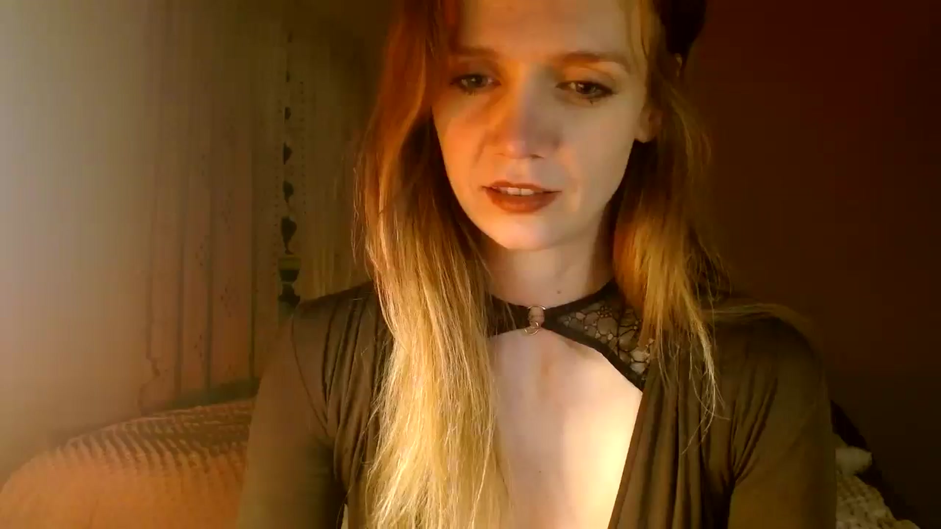 Gallery image thumbnail from muffinmoon's myfreecams stream on, 12/08/2024, 05:36 image 3 of 20