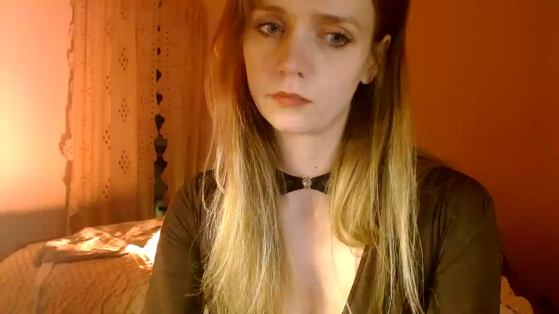 Gallery image thumbnail from muffinmoon's myfreecams stream on, 12/08/2024, 06:40 image 6 of 20
