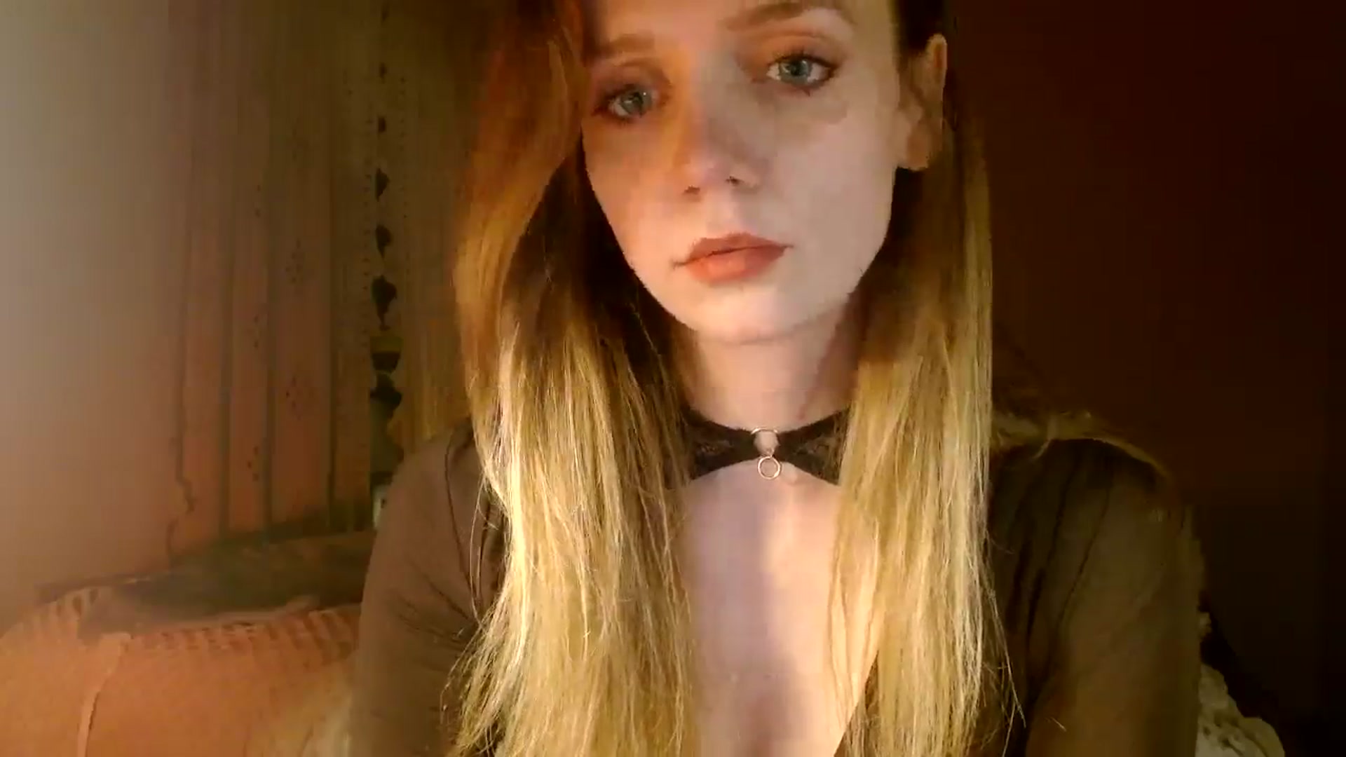 Gallery image thumbnail from muffinmoon's myfreecams stream on, 12/08/2024, 06:40 image 2 of 20