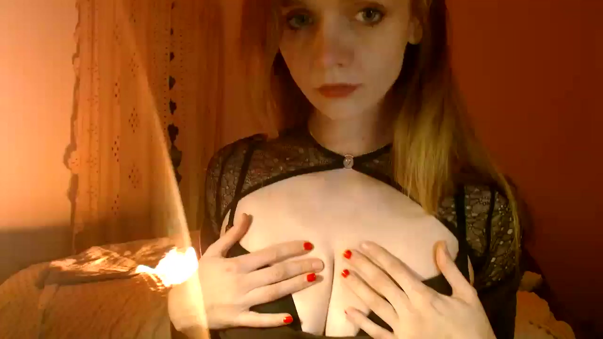 Gallery image thumbnail from muffinmoon's myfreecams stream on, 12/08/2024, 06:40 image 3 of 20