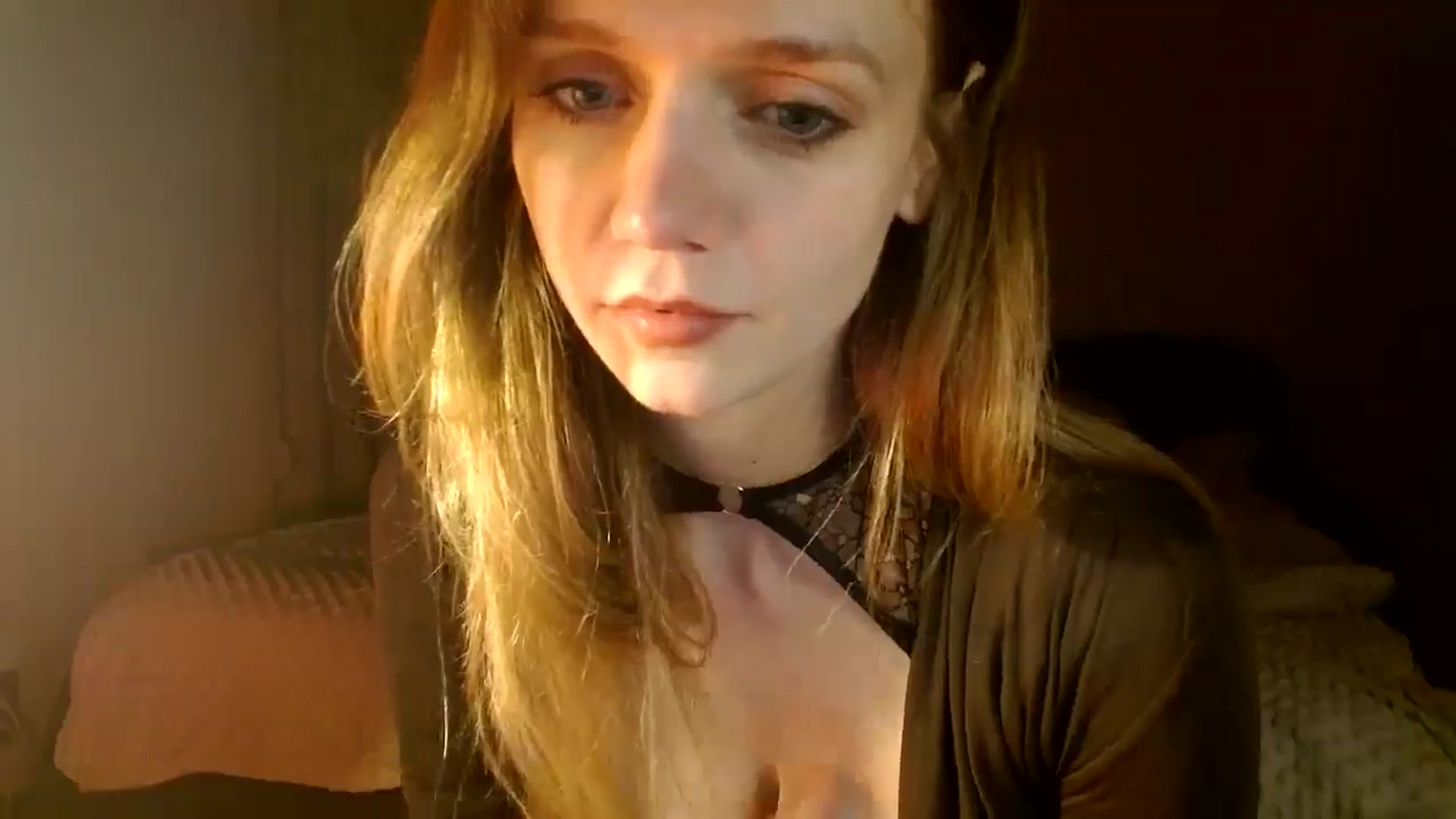 Gallery image thumbnail from muffinmoon's myfreecams stream on, 12/08/2024, 06:40 image 13 of 20