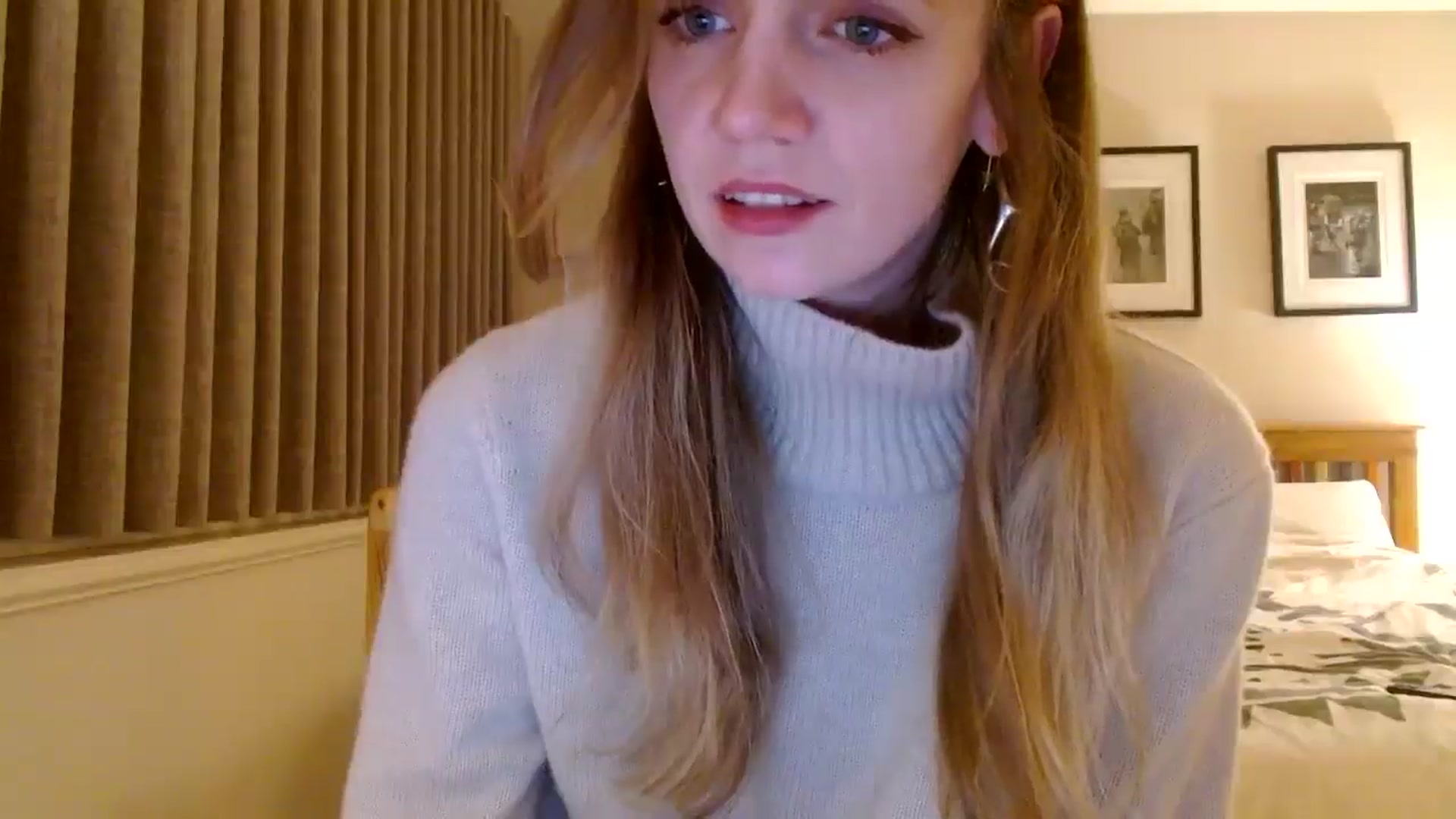 Gallery image thumbnail from muffinmoon's myfreecams stream on, 12/13/2024, 07:07 image 5 of 20