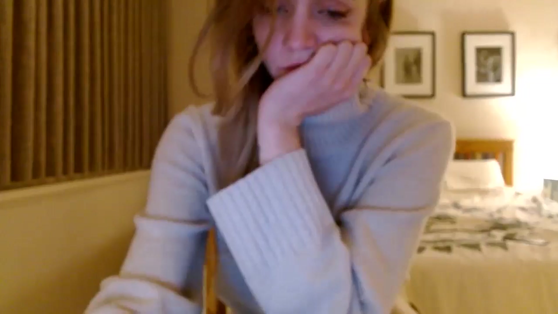 Gallery image thumbnail from muffinmoon's myfreecams stream on, 12/13/2024, 07:07 image 9 of 20