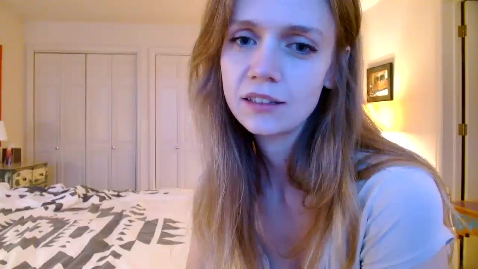 Gallery image thumbnail from muffinmoon's myfreecams stream on, 12/14/2024, 23:59 image 13 of 20