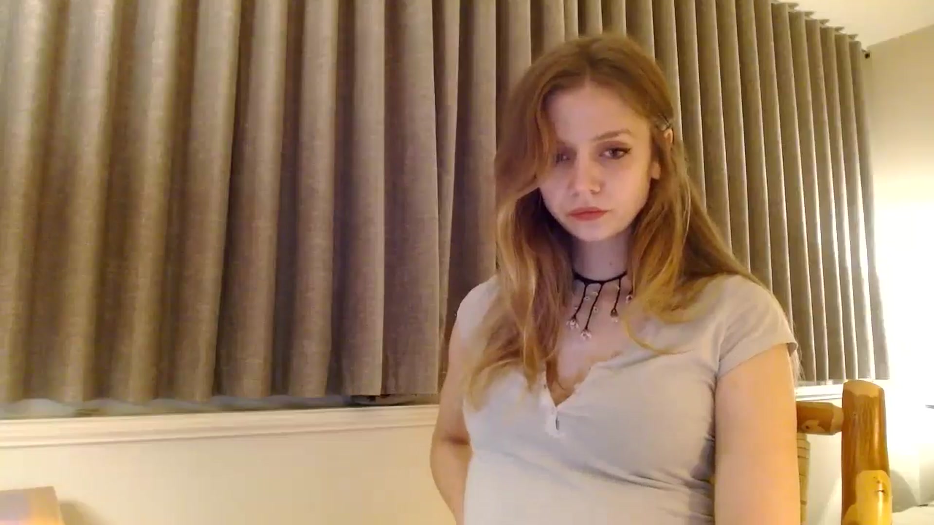 Gallery image thumbnail from muffinmoon's myfreecams stream on, 12/15/2024, 07:45 image 2 of 20