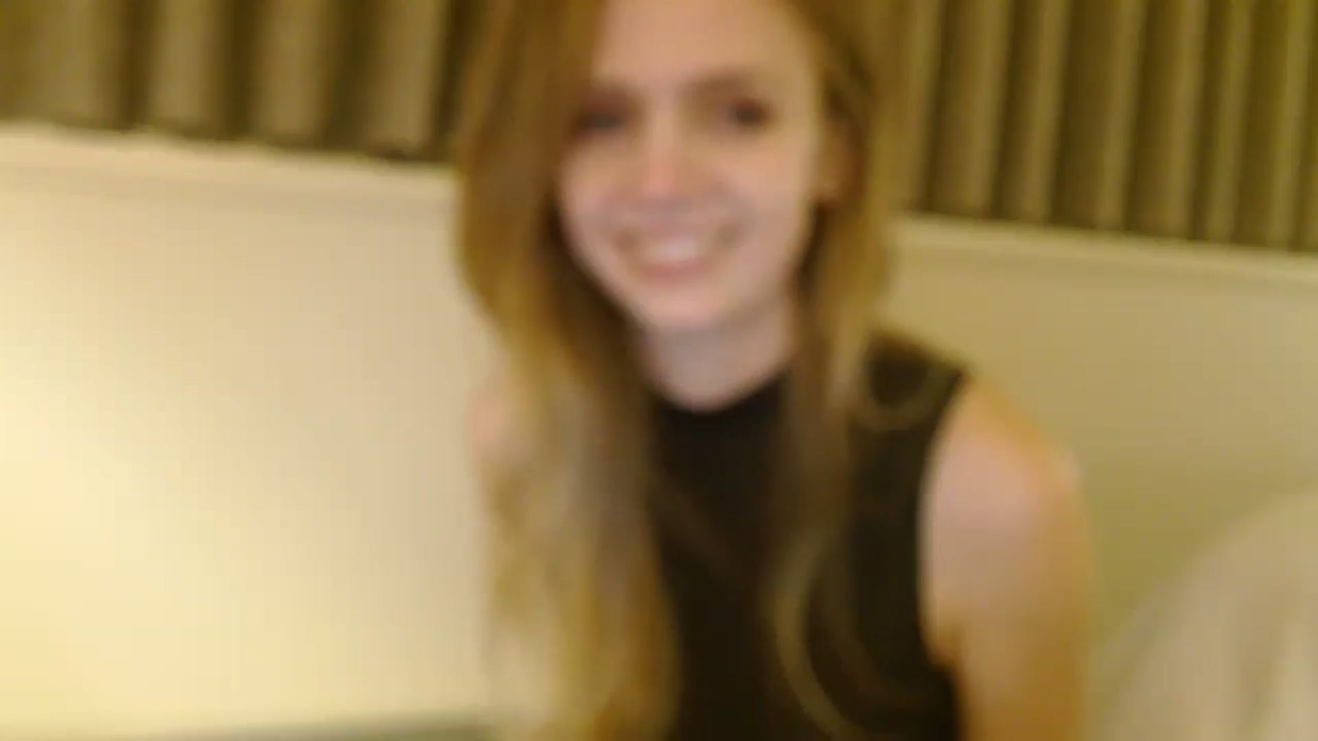 Gallery image thumbnail from muffinmoon's myfreecams stream on, 12/17/2024, 07:17 image 19 of 20