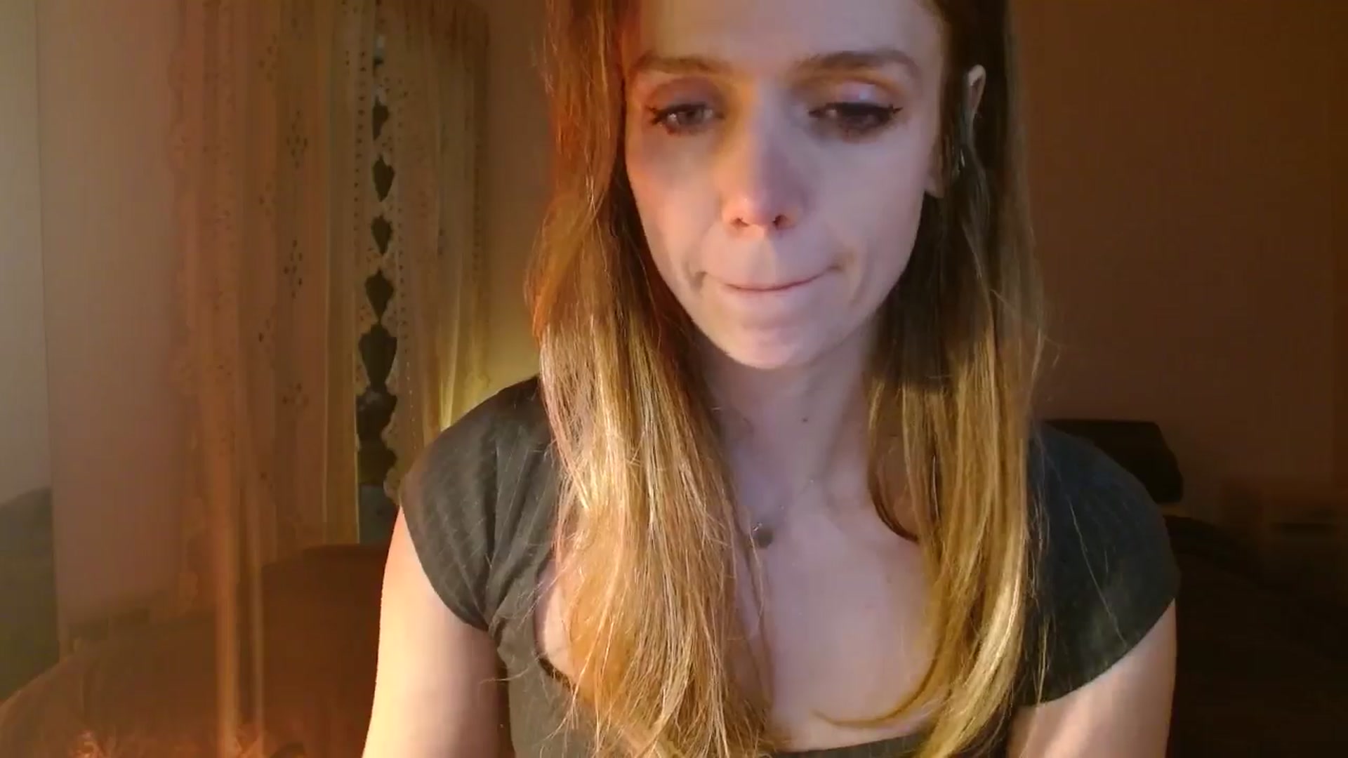 Gallery image thumbnail from muffinmoon's myfreecams stream on, 01/31/2025, 06:32 image 8 of 20