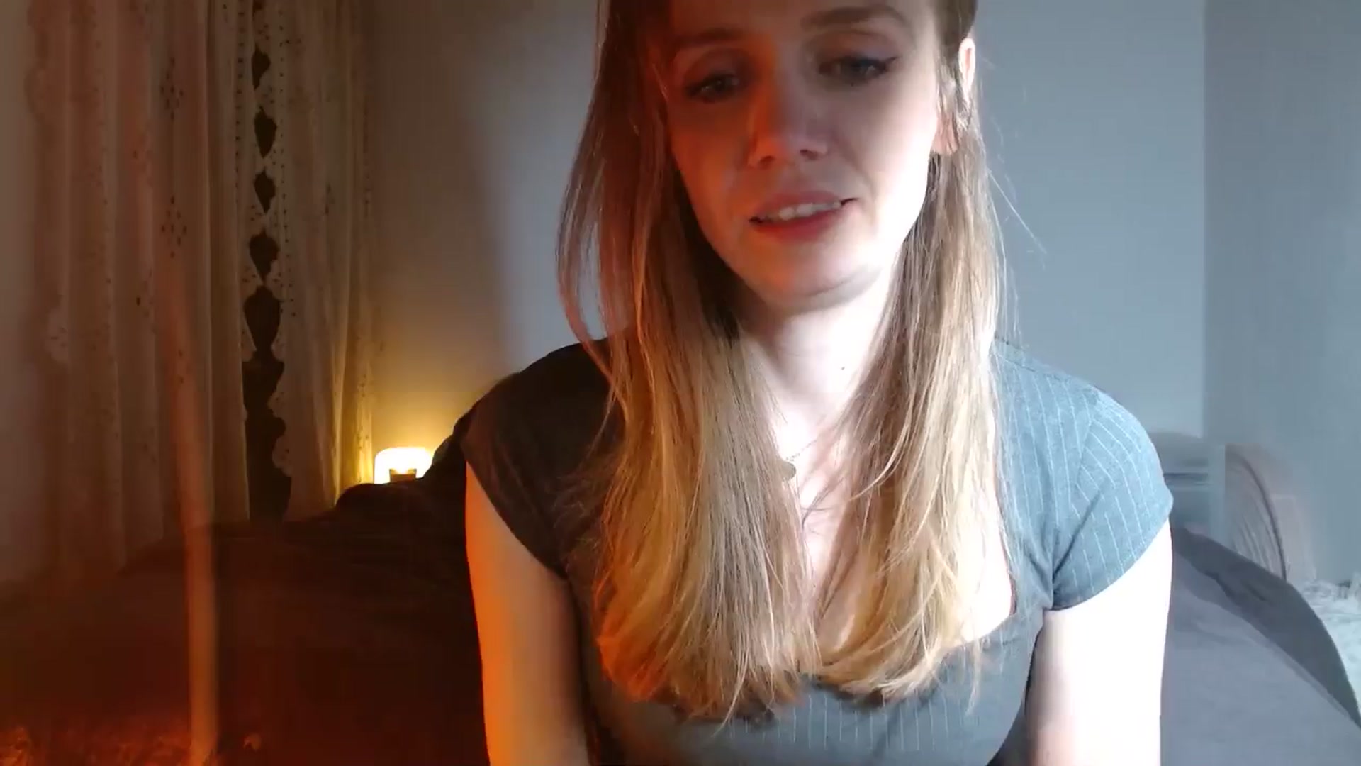 Gallery image thumbnail from muffinmoon's myfreecams stream on, 01/31/2025, 08:18 image 4 of 20