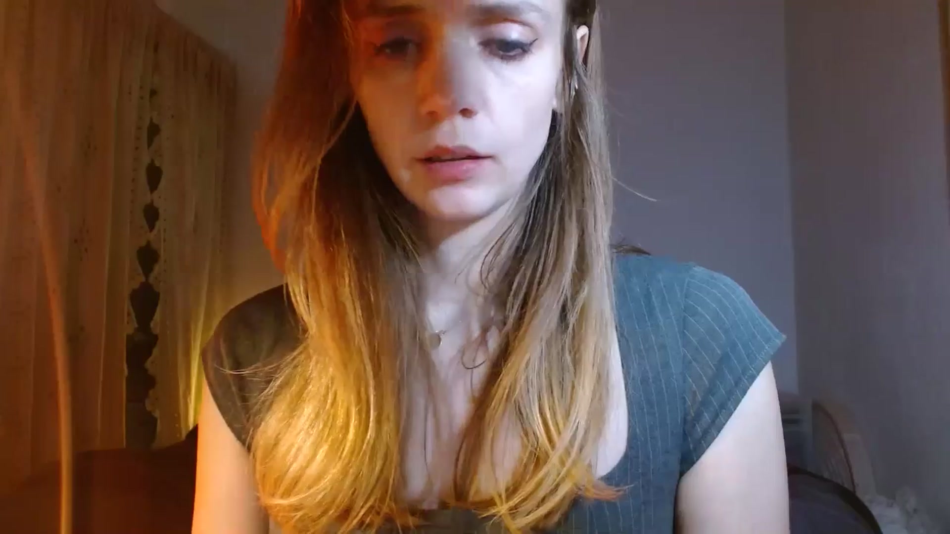 Gallery image thumbnail from muffinmoon's myfreecams stream on, 01/31/2025, 08:18 image 3 of 20
