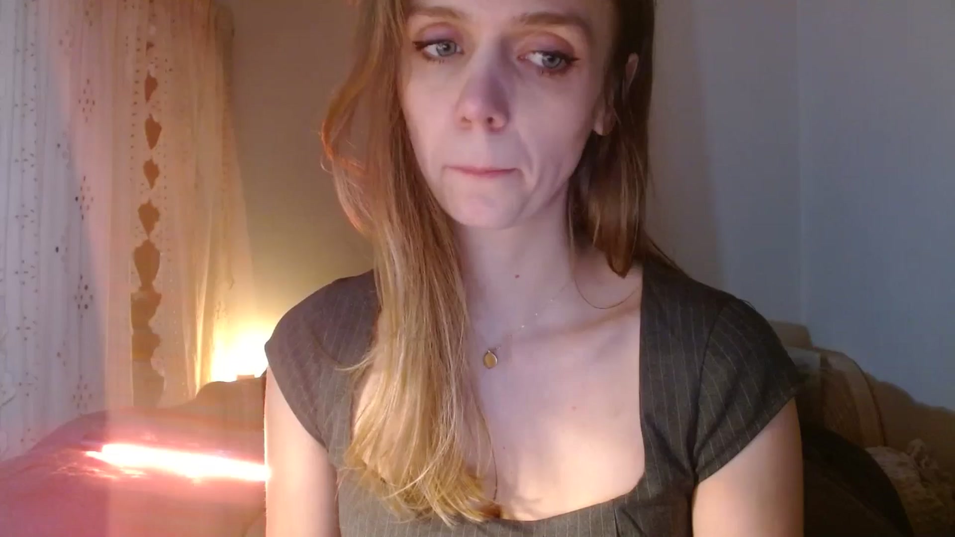 Gallery image thumbnail from muffinmoon's myfreecams stream on, 01/31/2025, 08:18 image 6 of 20