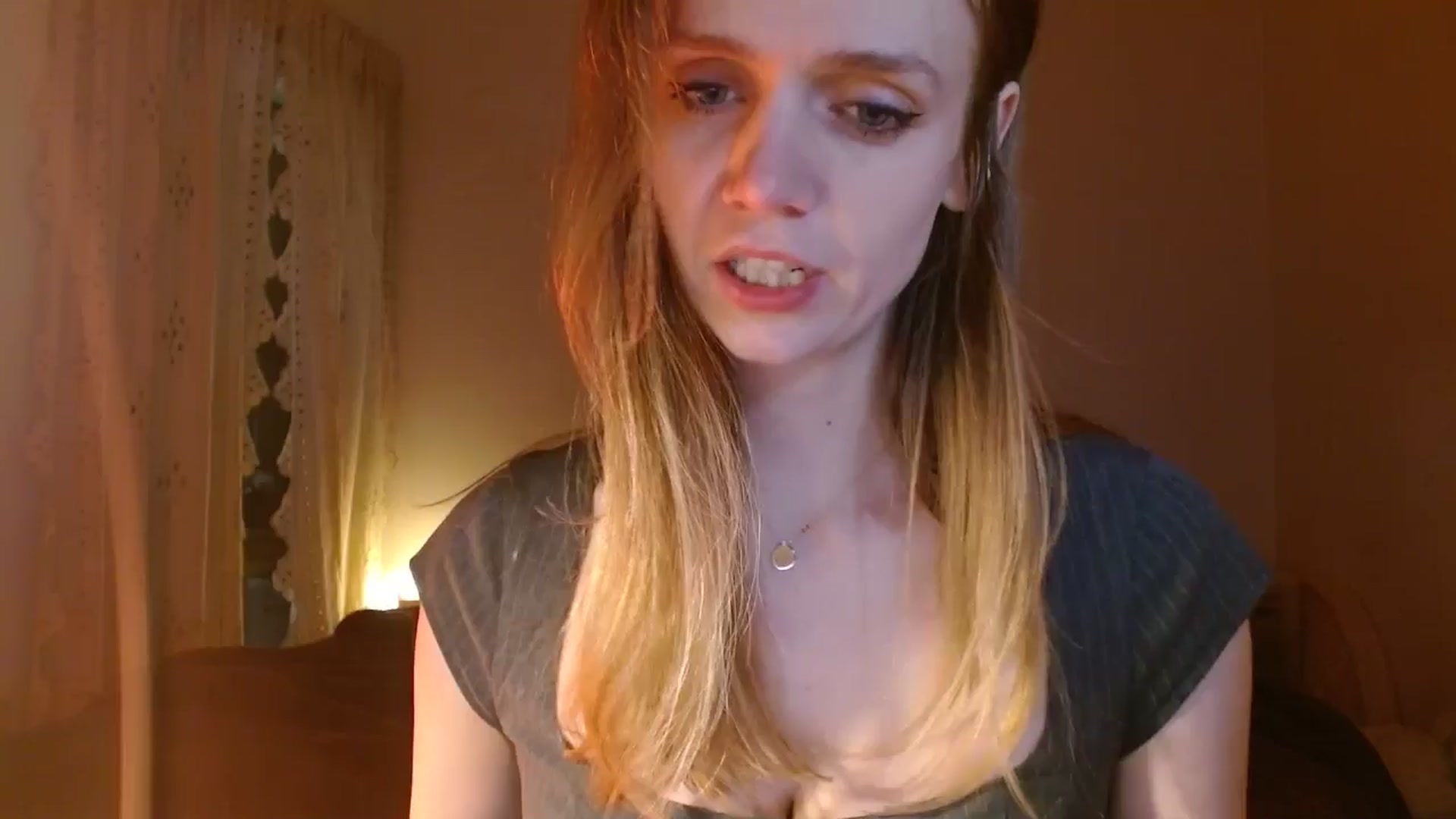 Gallery image thumbnail from muffinmoon's myfreecams stream on, 01/31/2025, 08:18 image 1 of 20