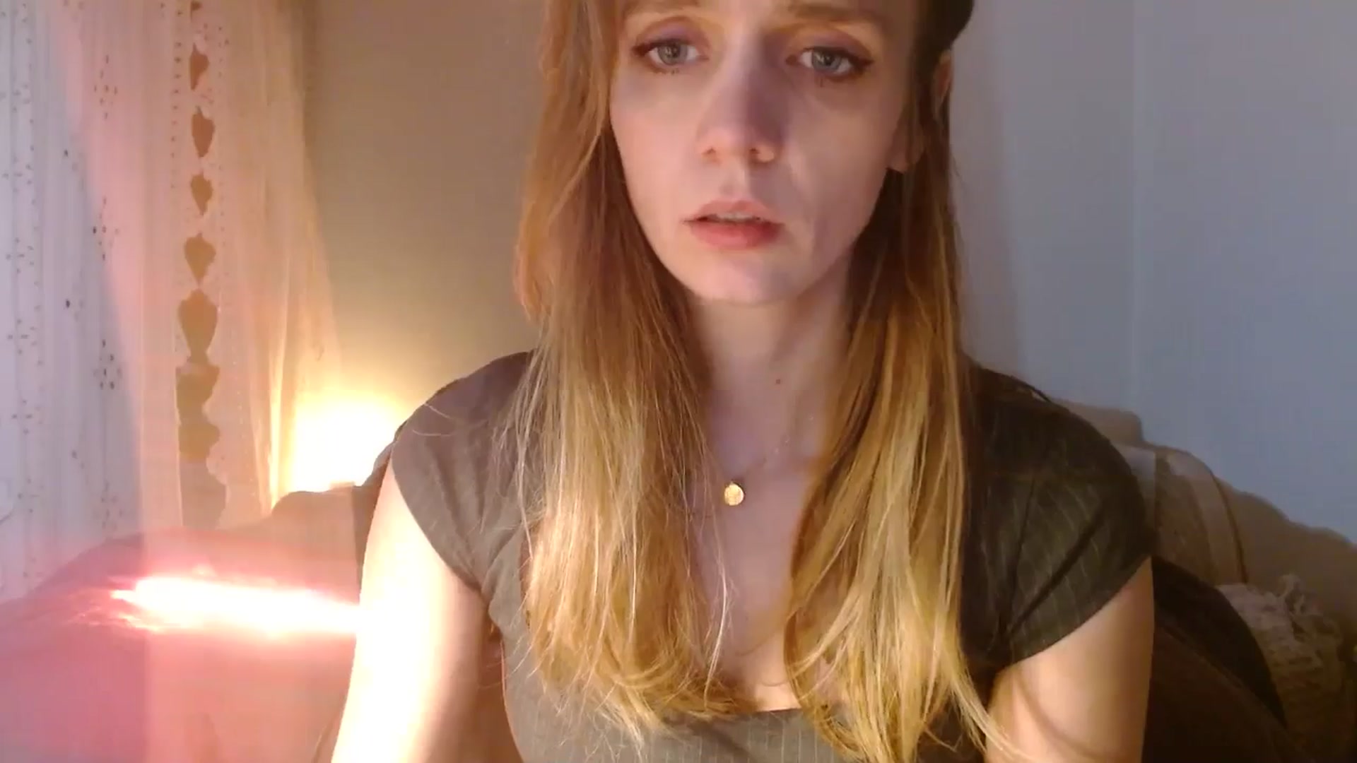 Gallery image thumbnail from muffinmoon's myfreecams stream on, 01/31/2025, 08:18 image 7 of 20
