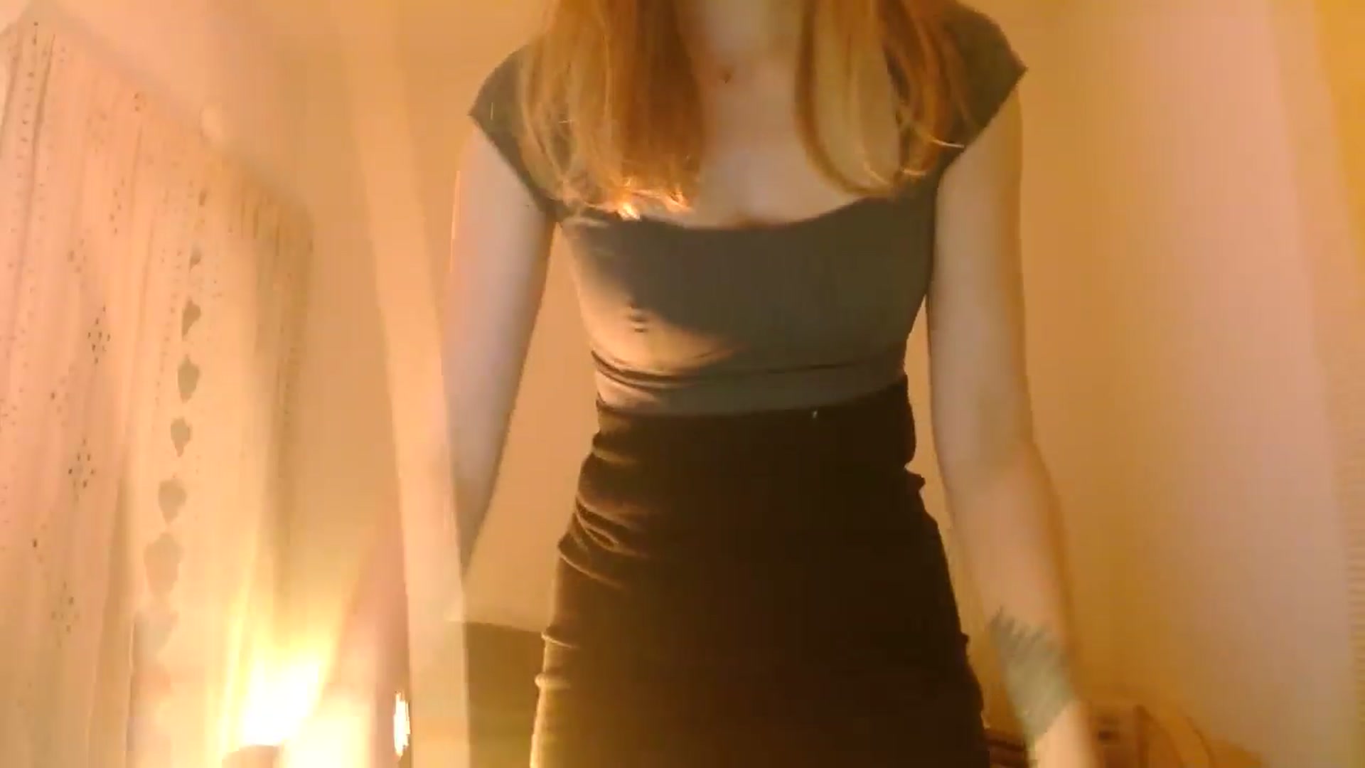 Gallery image thumbnail from muffinmoon's myfreecams stream on, 01/31/2025, 08:18 image 12 of 20