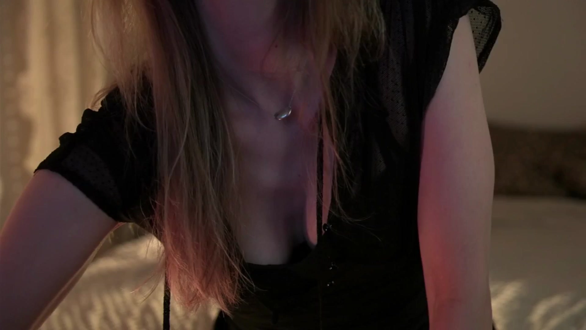 Gallery image thumbnail from muffinmoon's myfreecams stream on, 05/06/2025, 06:28 image 8 of 20