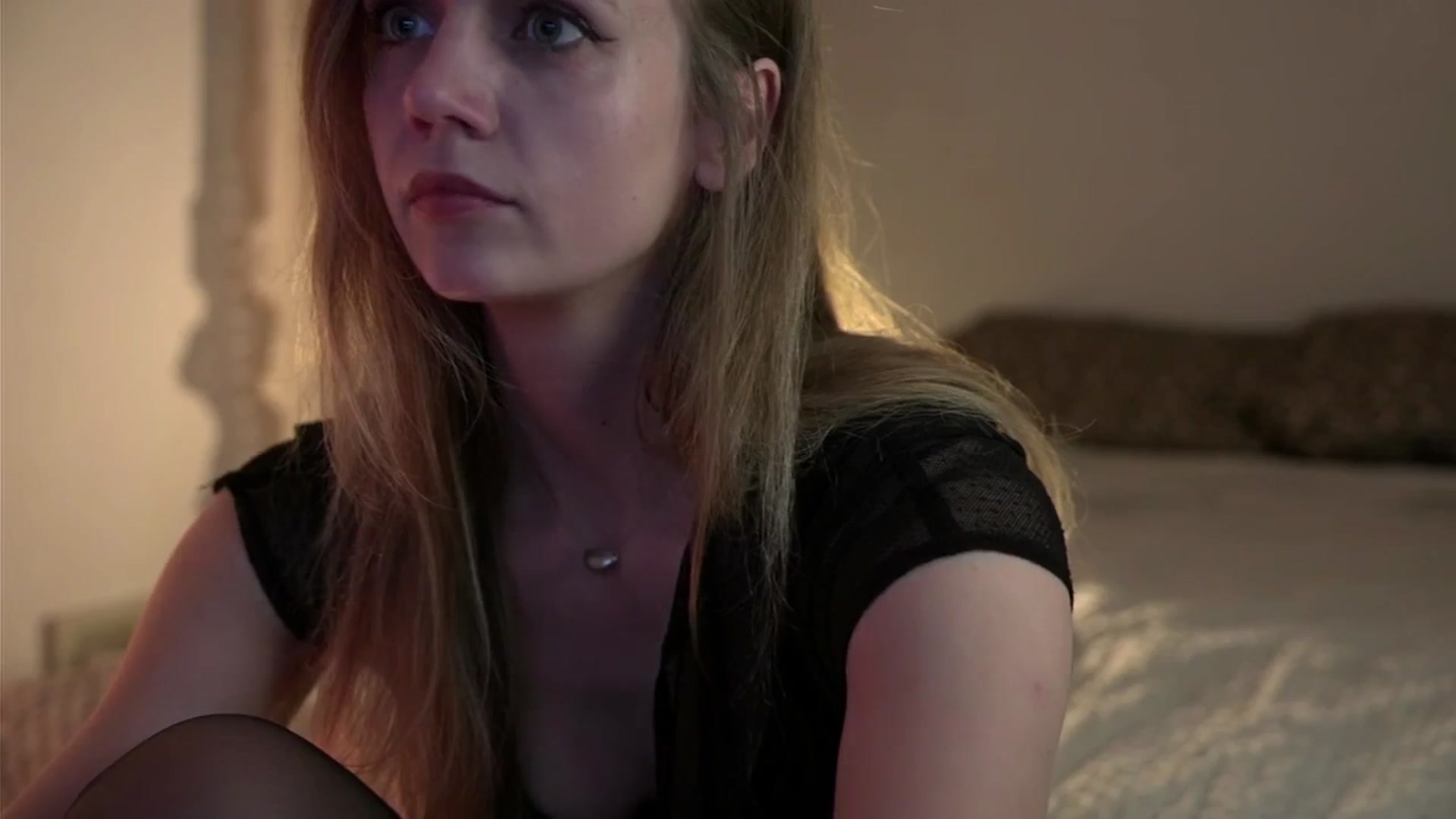 Gallery image thumbnail from muffinmoon's myfreecams stream on, 05/06/2025, 06:28 image 7 of 20