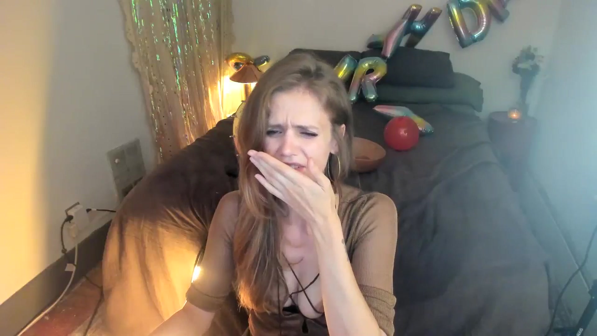 Gallery image thumbnail from muffinmoon's myfreecams stream on, 08/17/2025, 08:06 image 17 of 20