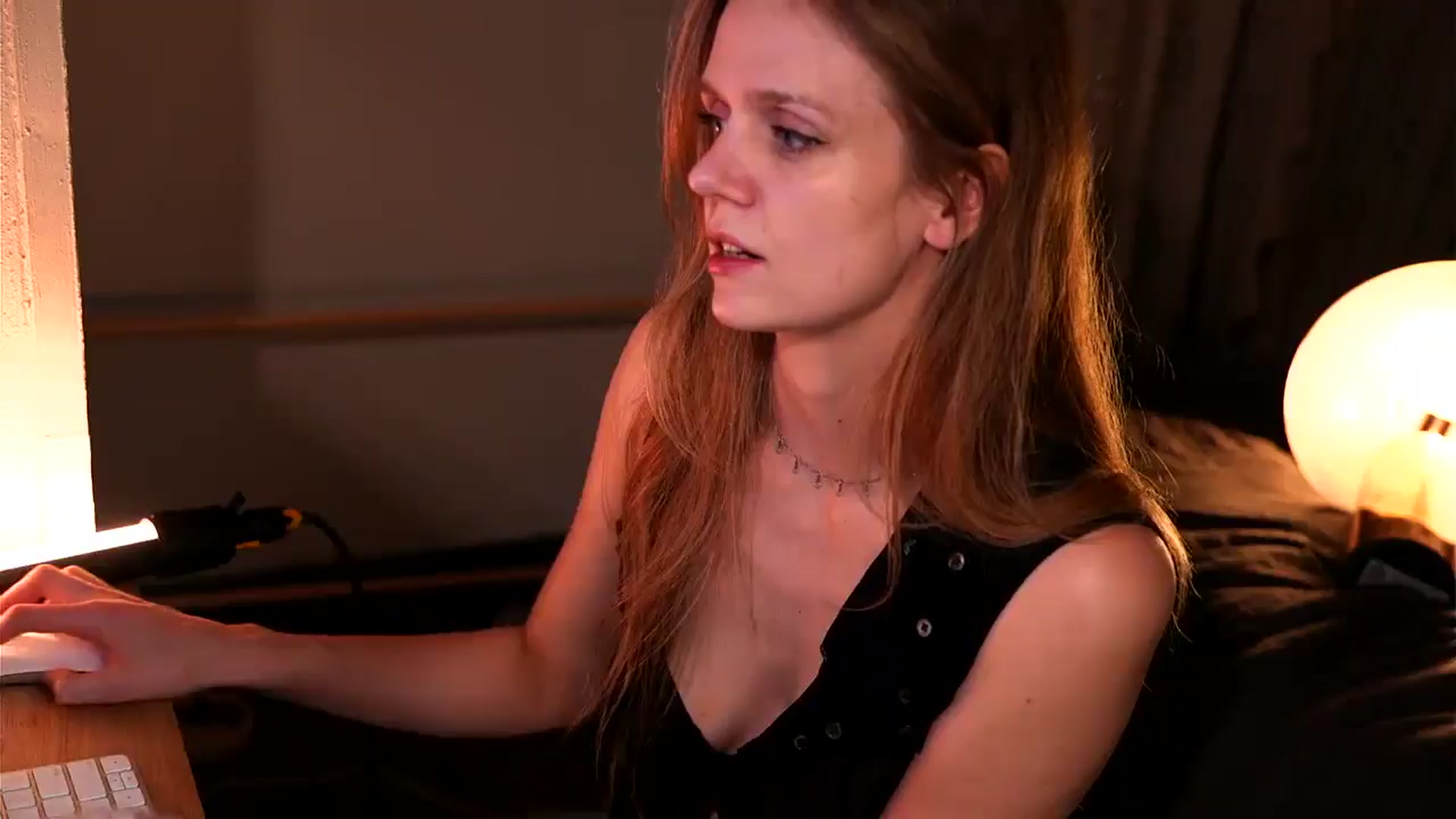 Gallery image thumbnail from muffinmoon's myfreecams stream on, 03/08/2026, 07:57 image 2 of 20