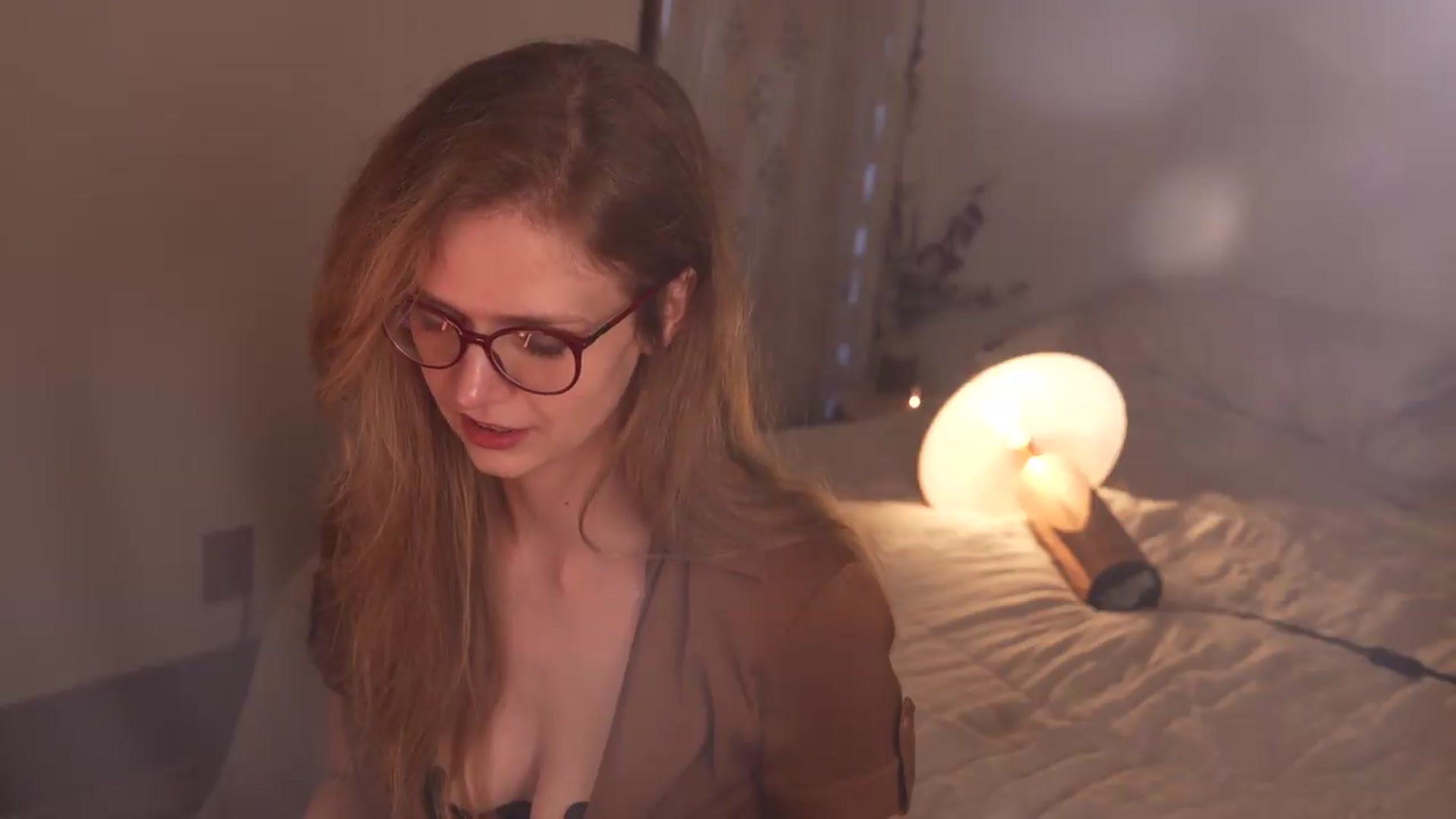 Gallery image thumbnail from muffinmoon's myfreecams stream on, 06/11/2026, 08:35 image 4 of 20