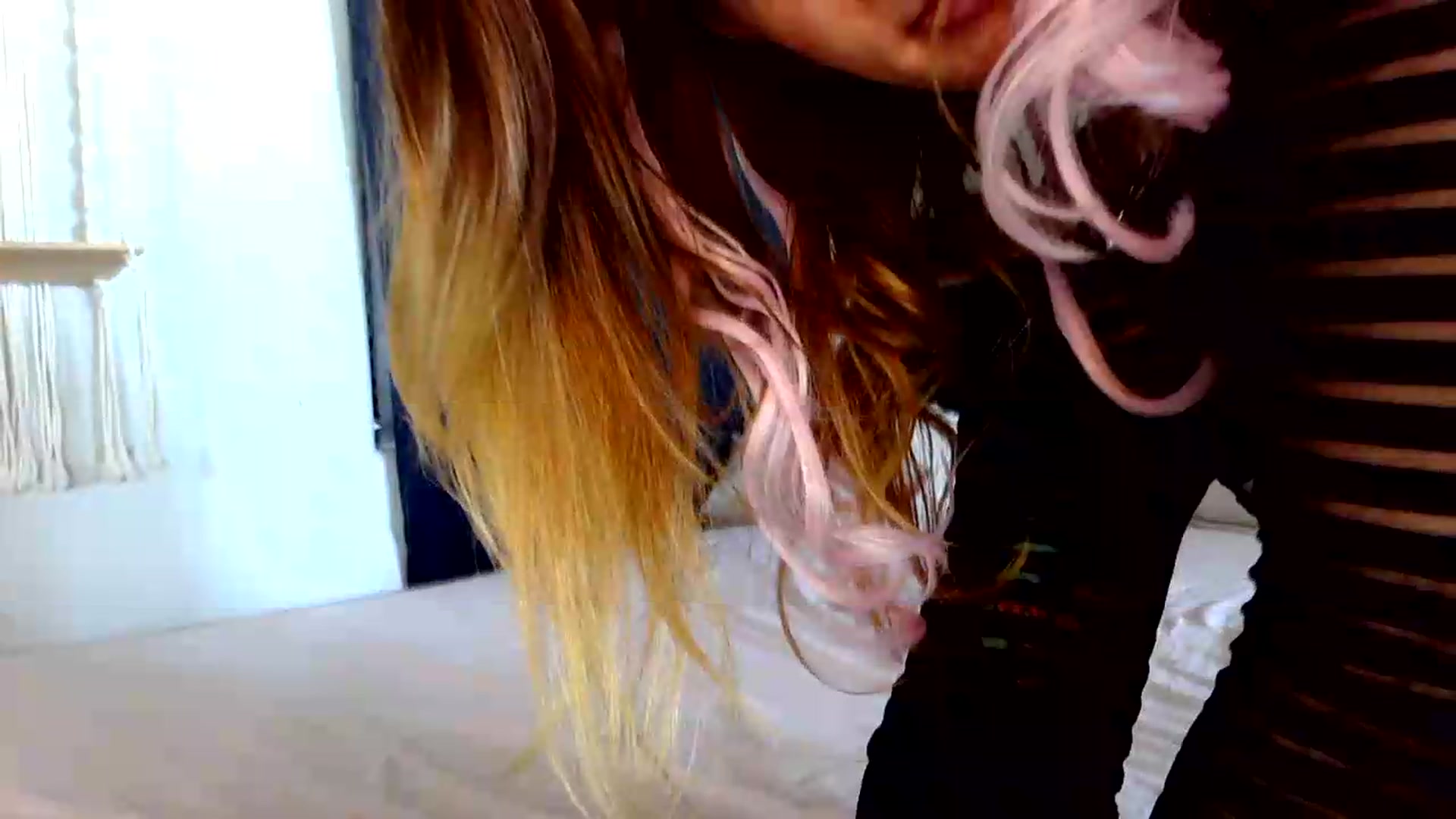 Gallery image thumbnail from mylabearxo's myfreecams stream on, 08/17/2026, 17:21 image 16 of 20