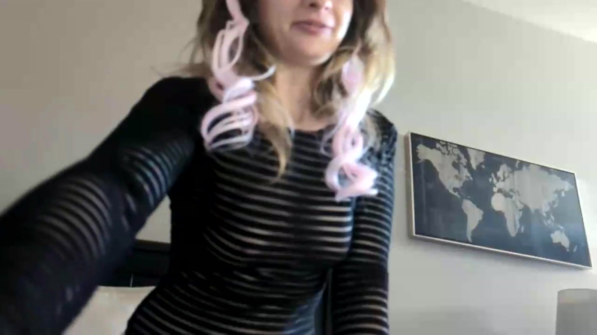 Gallery image thumbnail from mylabearxo's myfreecams stream on, 08/17/2026, 17:33 image 19 of 20
