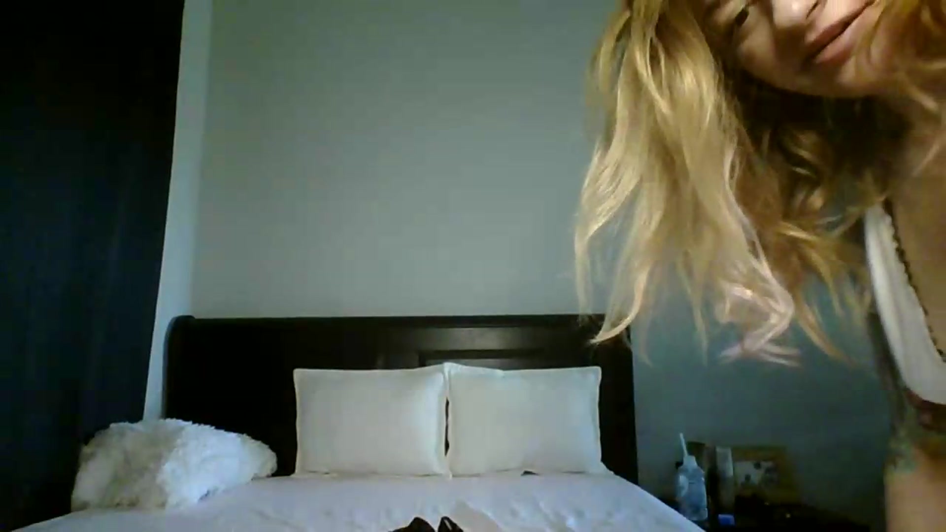 Gallery image thumbnail from mylabearxo's myfreecams stream on, 08/17/2026, 18:05 image 7 of 20