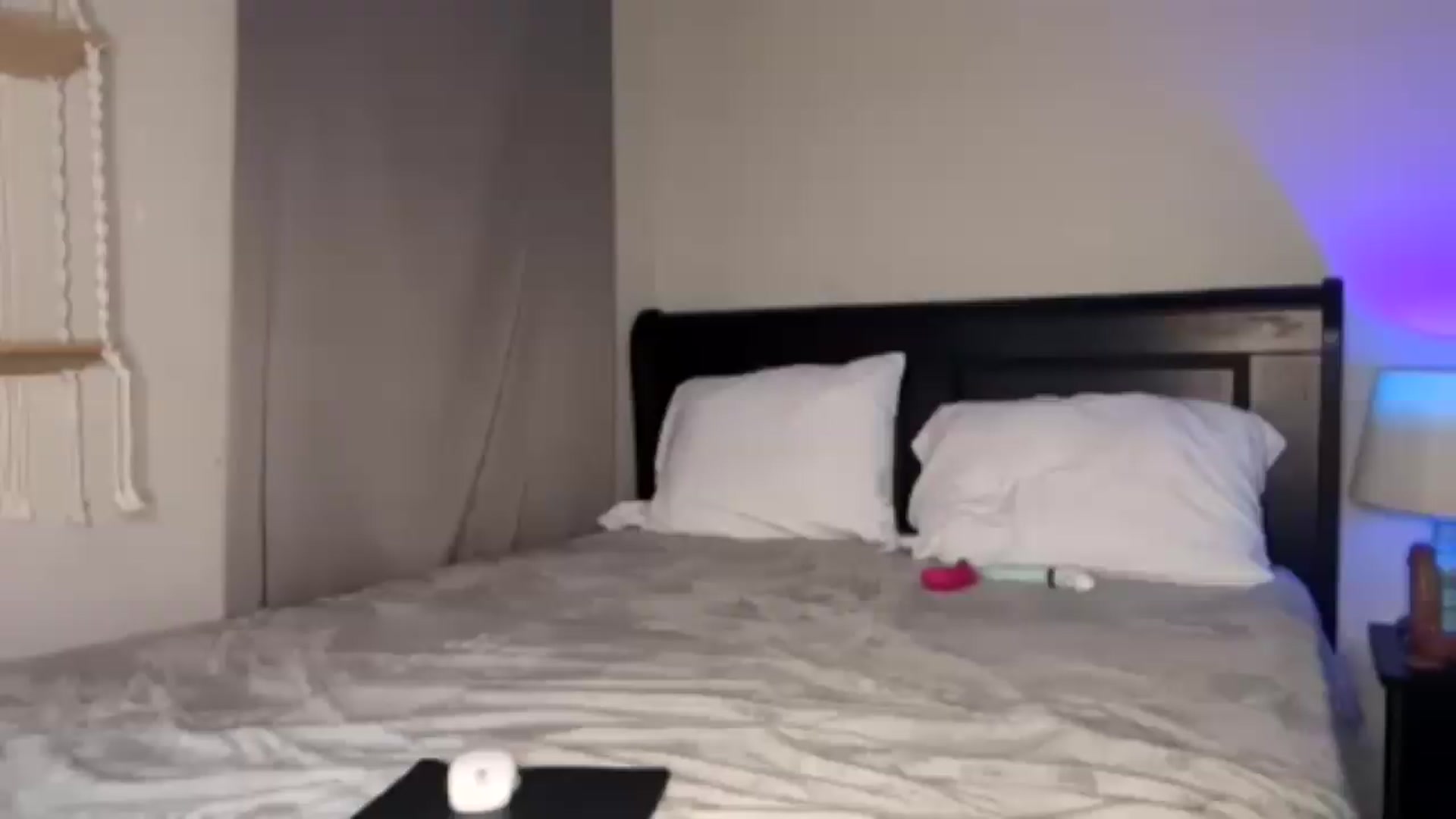 Gallery image thumbnail from mylabearxo's myfreecams stream on, 09/10/2026, 12:08 image 18 of 20