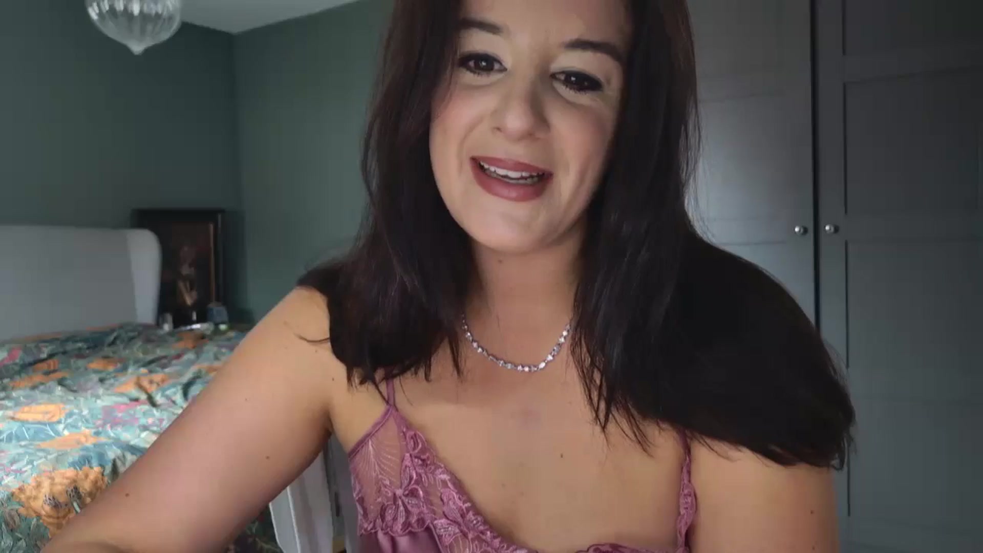 Gallery image thumbnail from mysteryriver's myfreecams stream on, 10/15/2024, 09:40 image 9 of 20