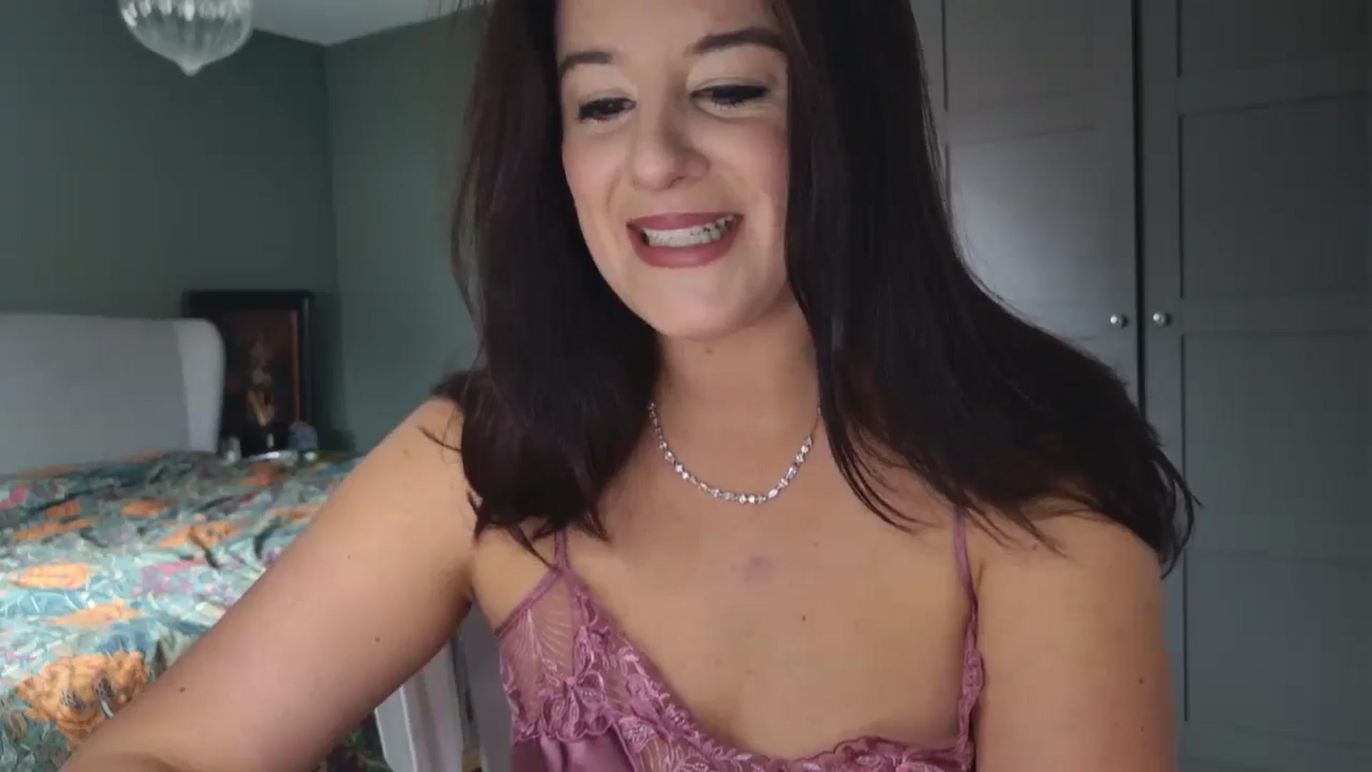 Gallery image thumbnail from mysteryriver's myfreecams stream on, 10/15/2024, 09:40 image 8 of 20