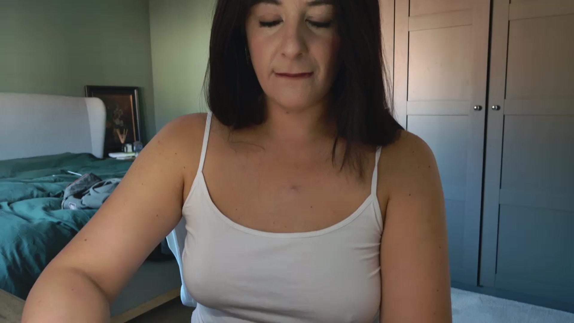 Gallery image thumbnail from mysteryriver's myfreecams stream on, 10/17/2024, 10:03 image 3 of 20