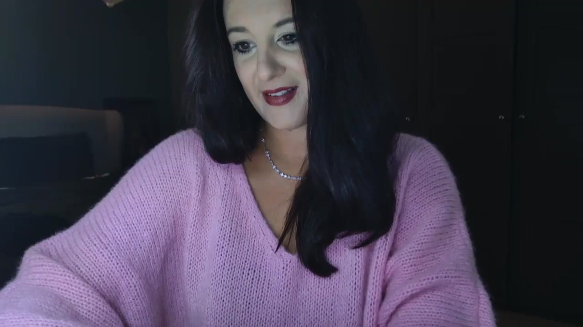 Gallery image thumbnail from mysteryriver's myfreecams stream on, 10/28/2024, 20:24 image 3 of 20