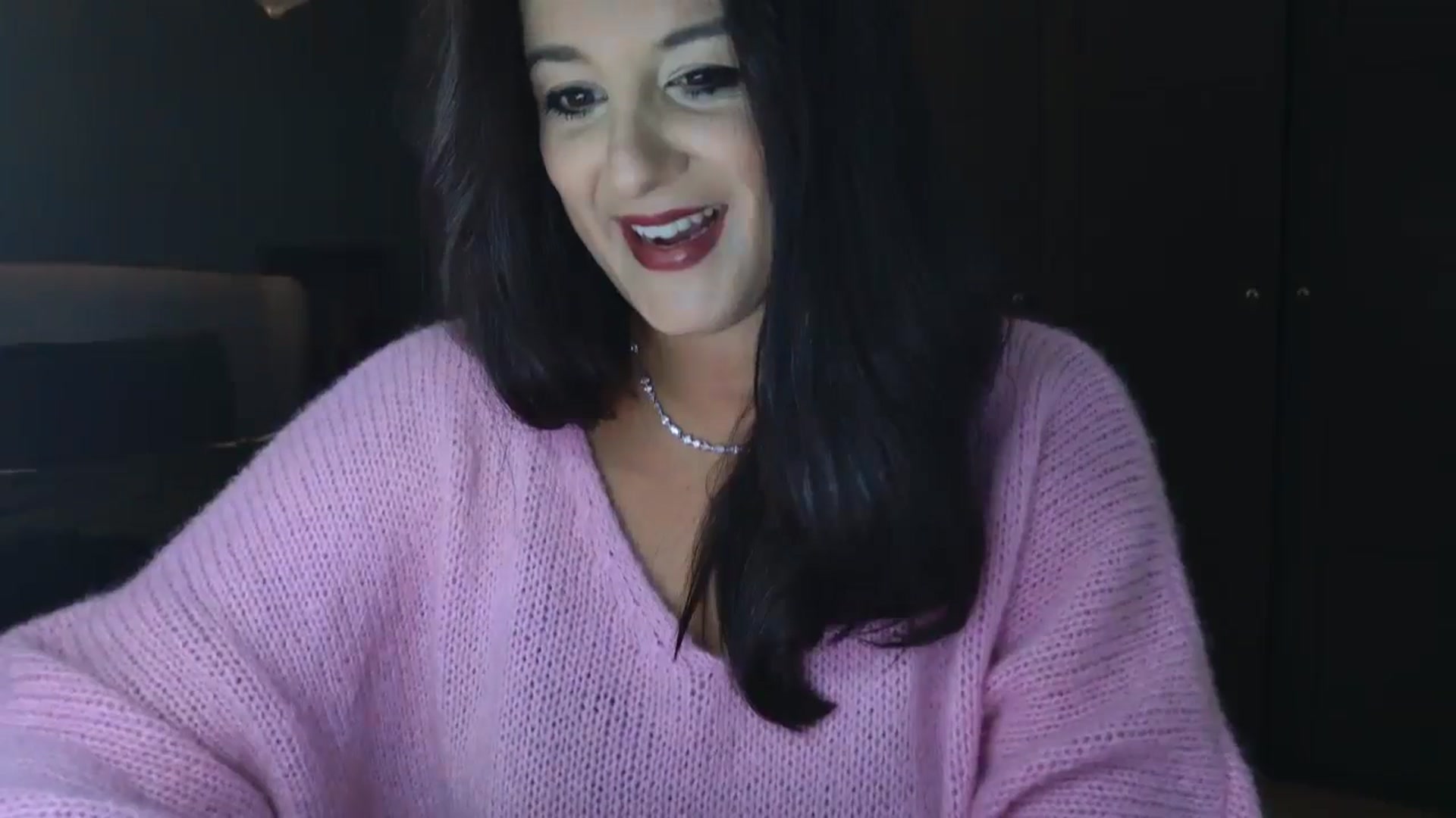 Gallery image thumbnail from mysteryriver's myfreecams stream on, 10/28/2024, 20:24 image 5 of 20