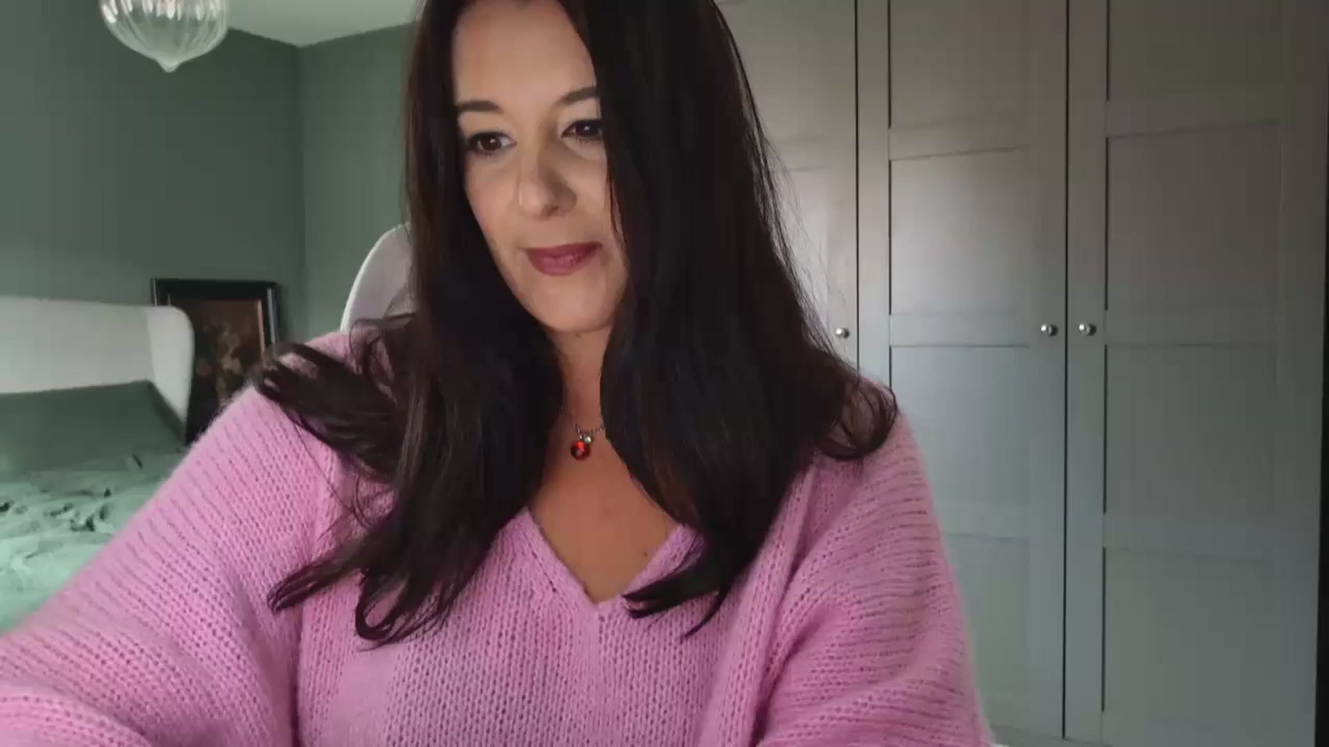 Gallery image thumbnail from mysteryriver's myfreecams stream on, 10/29/2024, 12:17 image 15 of 20