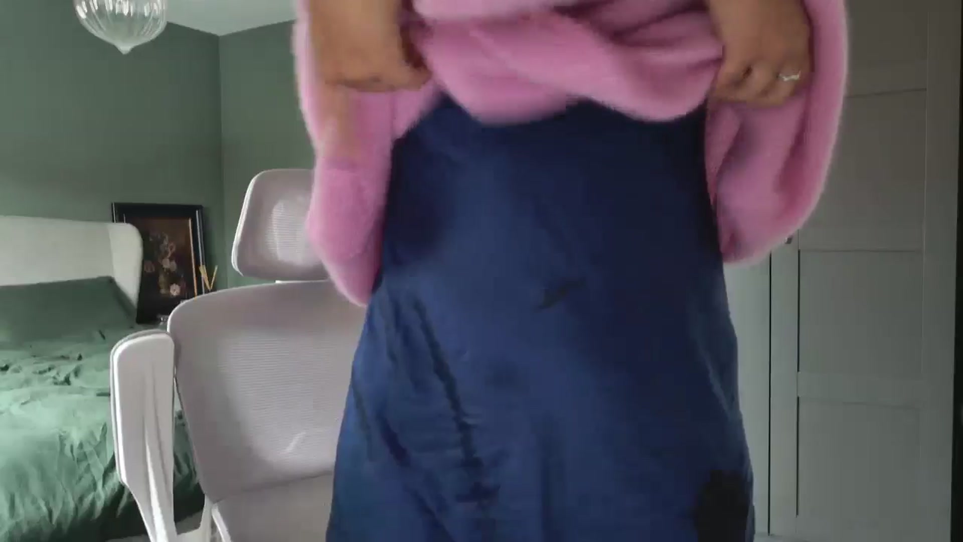 Gallery image thumbnail from mysteryriver's myfreecams stream on, 10/29/2024, 12:17 image 16 of 20