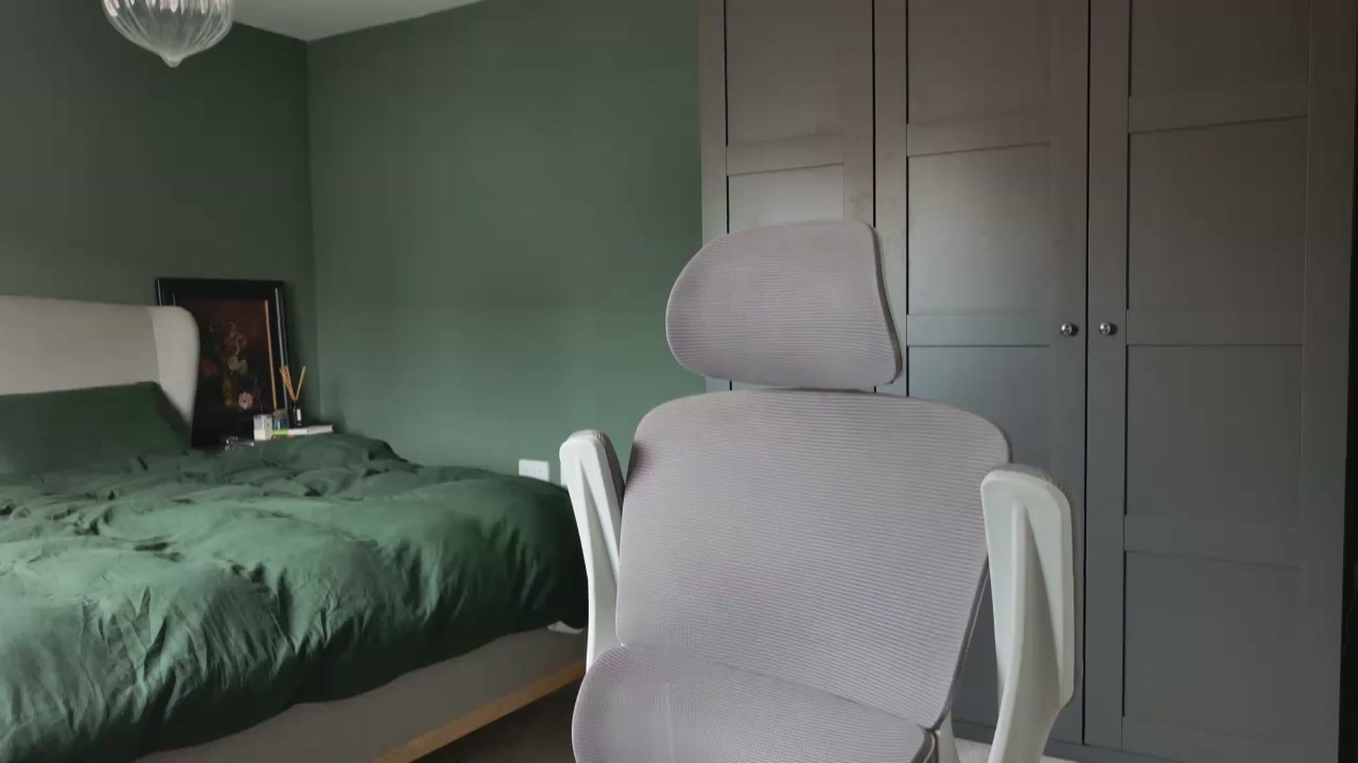 Gallery image thumbnail from mysteryriver's myfreecams stream on, 10/29/2024, 12:17 image 9 of 20