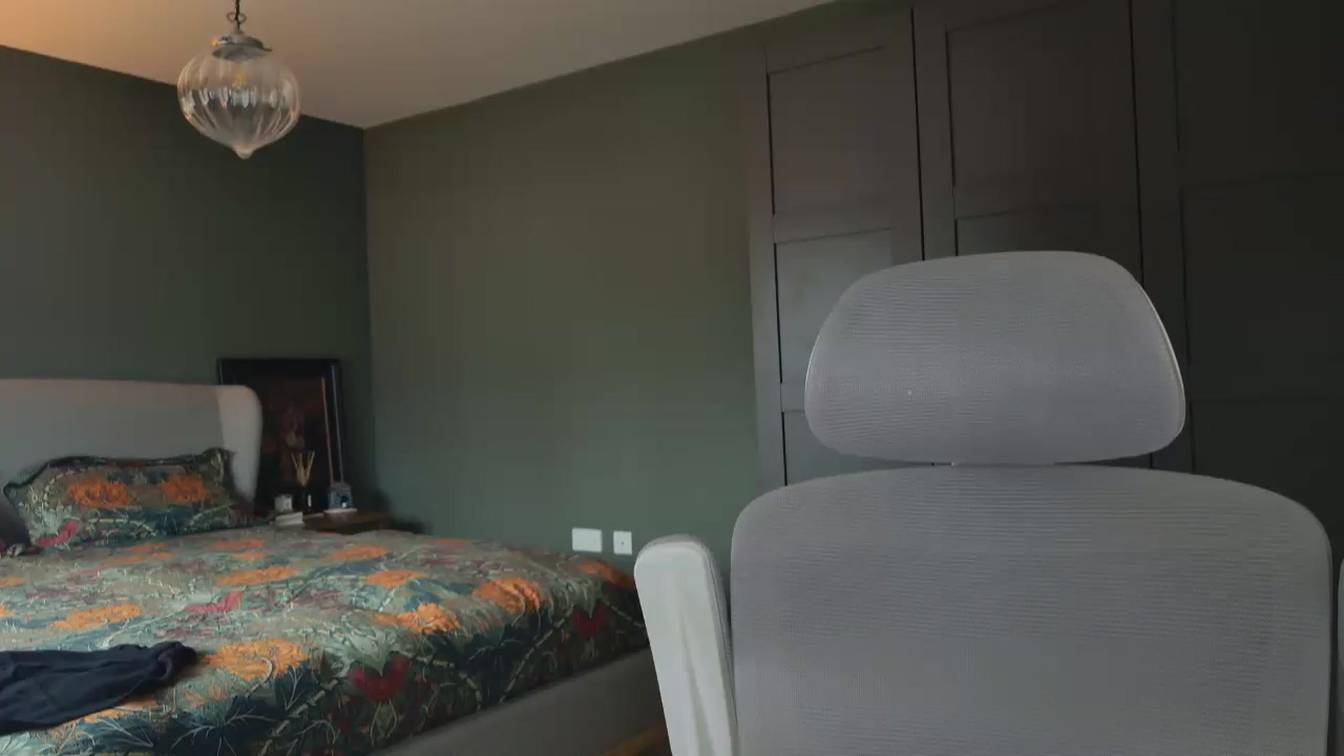 Gallery image thumbnail from mysteryriver's myfreecams stream on, 10/30/2024, 15:23 image 6 of 20