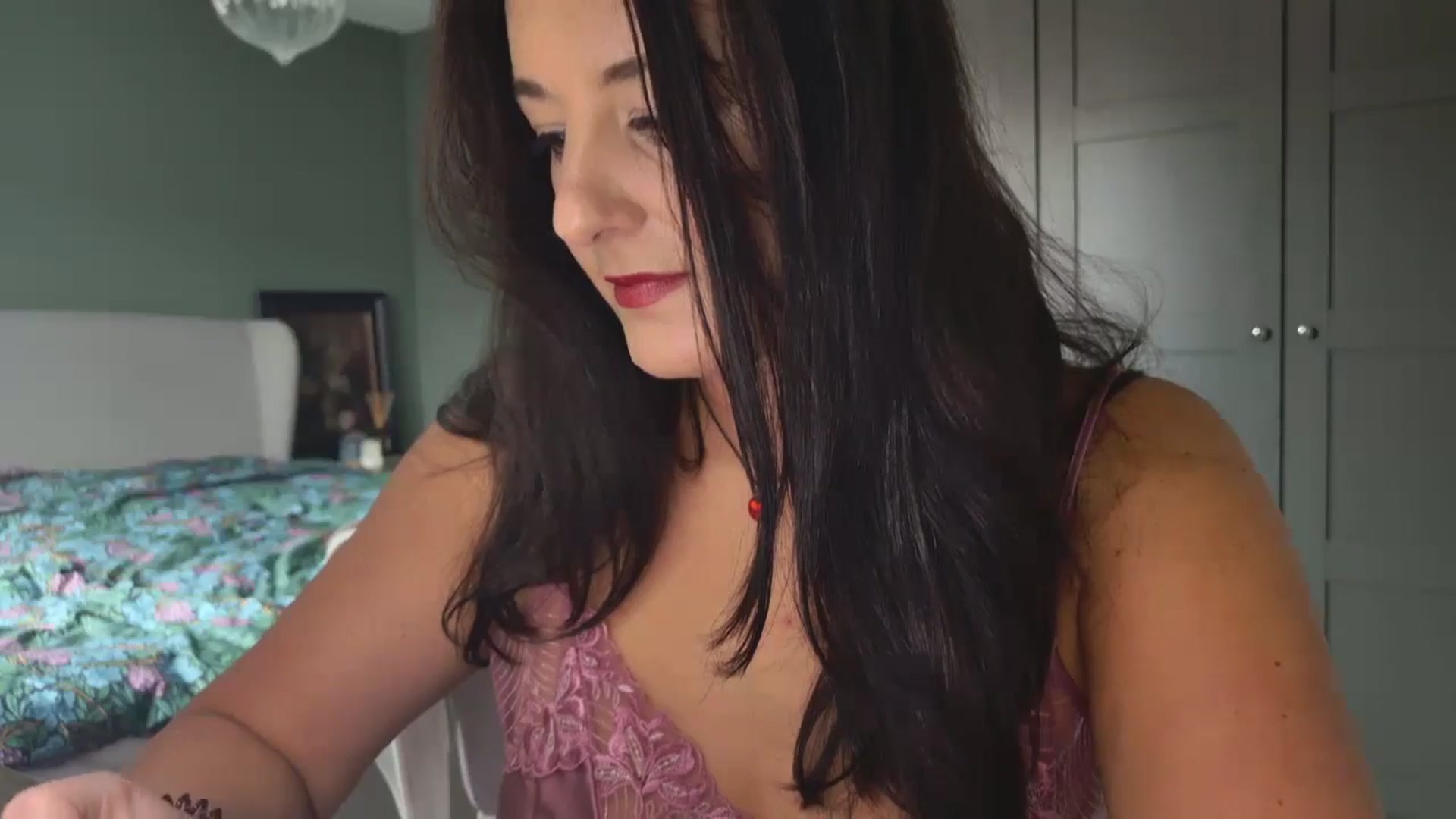 Gallery image thumbnail from mysteryriver's myfreecams stream on, 11/12/2024, 11:23 image 8 of 20