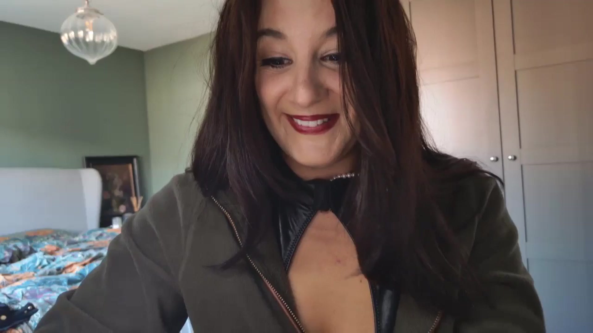 Gallery image thumbnail from mysteryriver's myfreecams stream on, 11/14/2024, 11:17 image 3 of 20