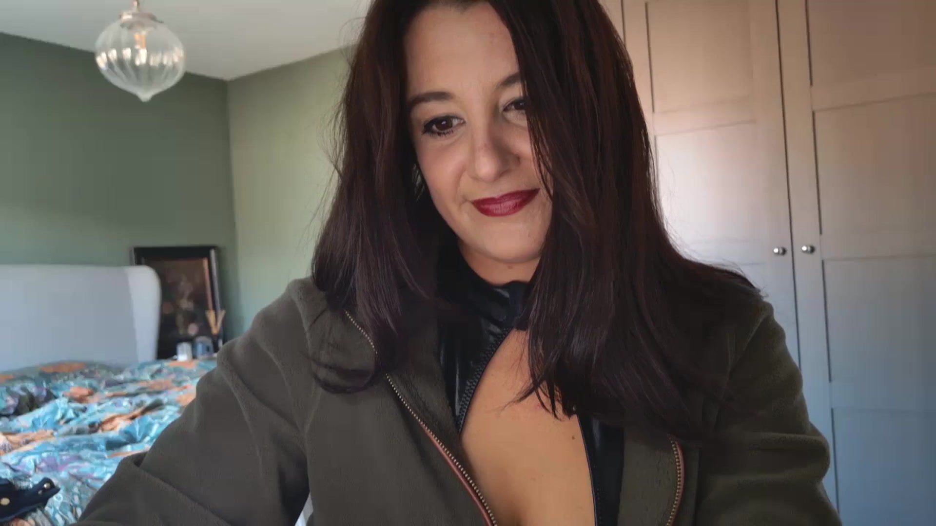 Gallery image thumbnail from mysteryriver's myfreecams stream on, 11/14/2024, 11:17 image 2 of 20