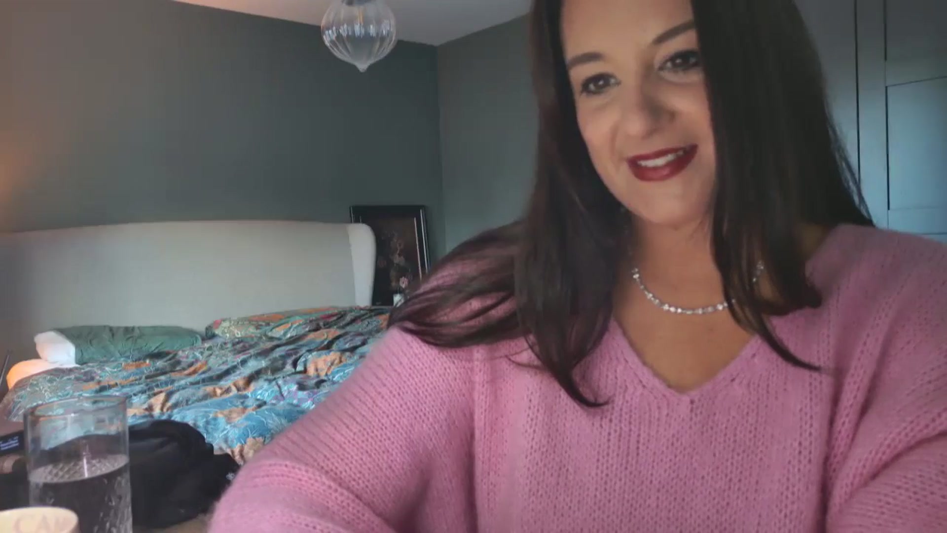 Gallery image thumbnail from mysteryriver's myfreecams stream on, 11/25/2024, 15:19 image 2 of 20