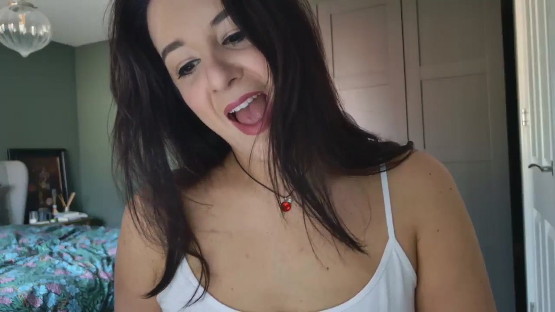 Gallery image thumbnail from mysteryriver's myfreecams stream on, 12/16/2024, 10:25 image 19 of 20