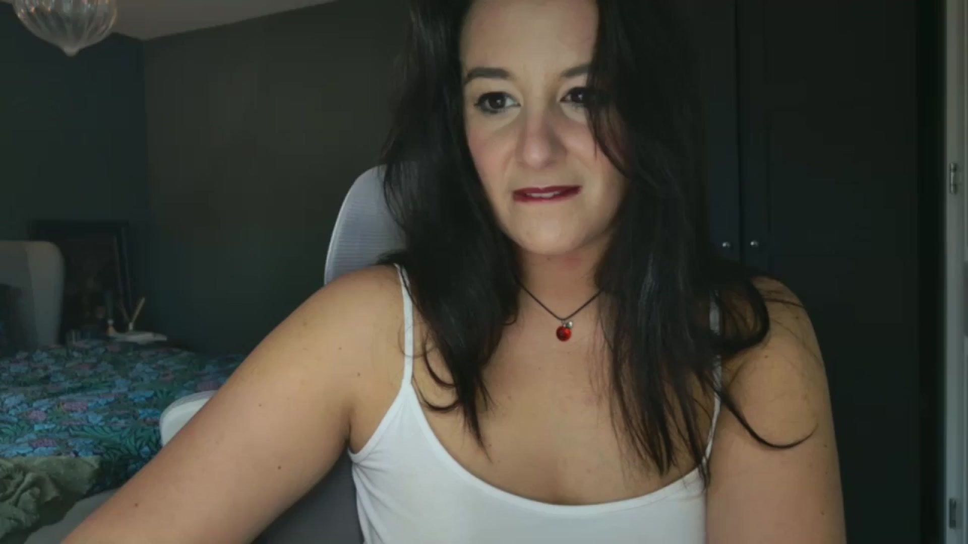 Gallery image thumbnail from mysteryriver's myfreecams stream on, 12/17/2024, 15:42 image 17 of 20