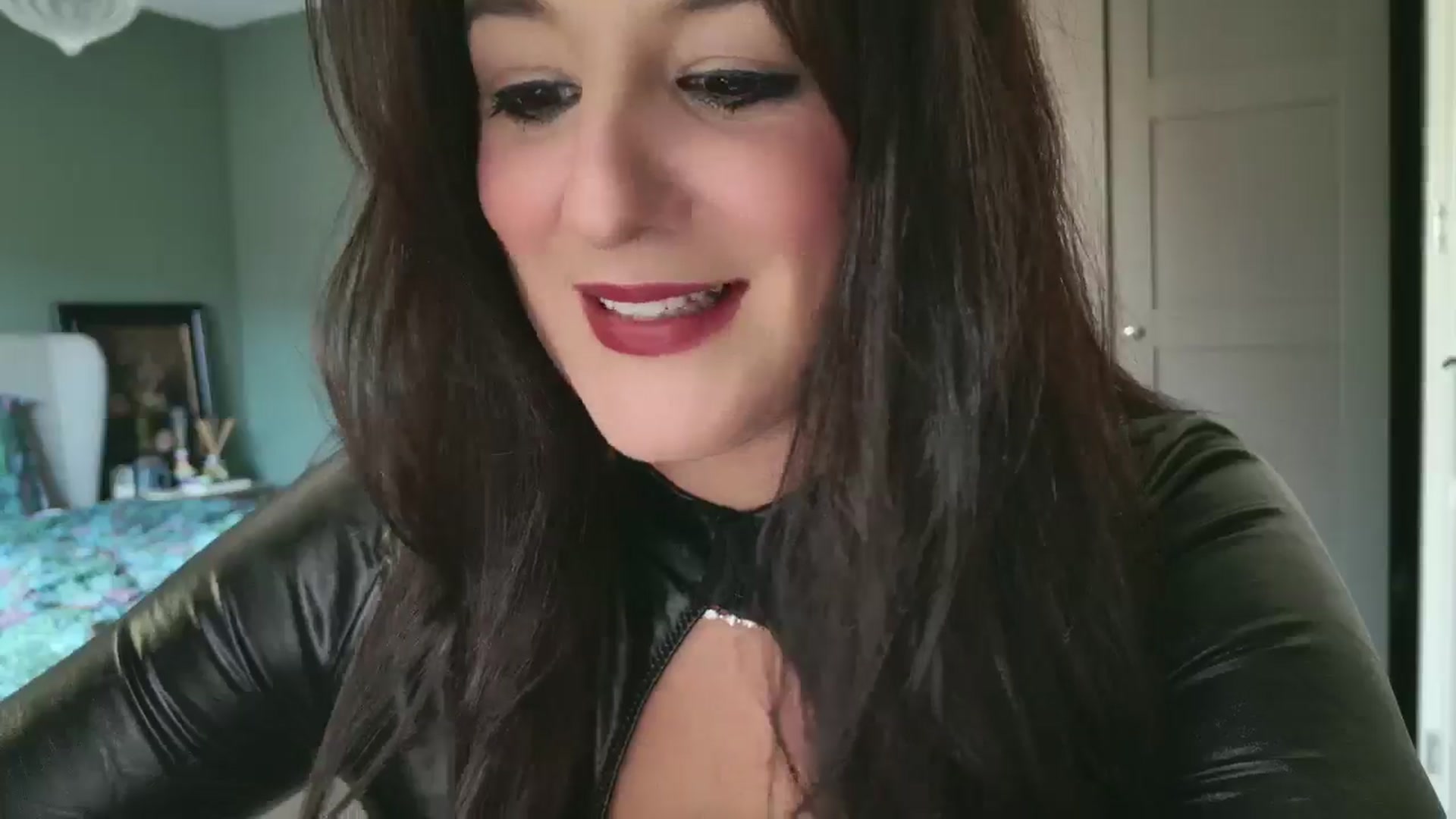Gallery image thumbnail from mysteryriver's myfreecams stream on, 12/30/2024, 13:32 image 19 of 20