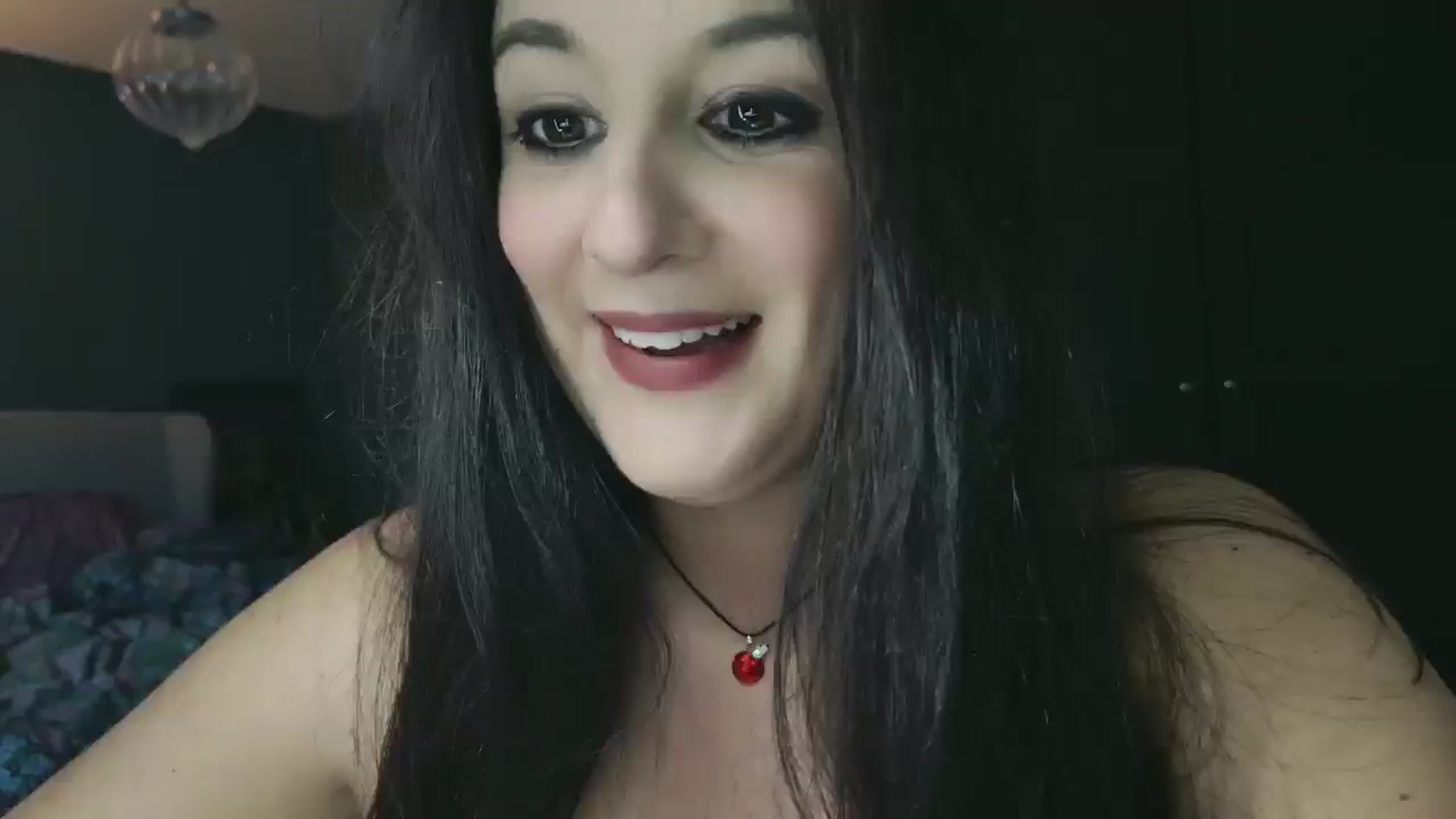 Gallery image thumbnail from mysteryriver's myfreecams stream on, 12/31/2024, 16:03 image 17 of 20