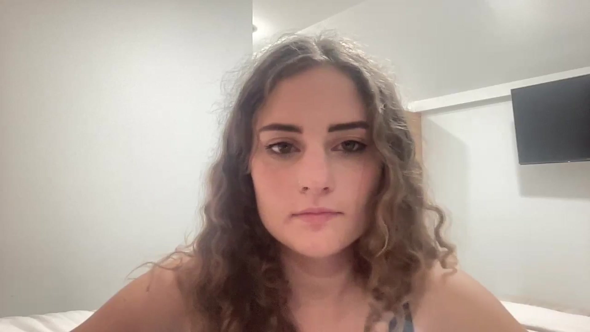 Gallery image thumbnail from mysticgirl333's myfreecams stream on, 04/16/2024, 12:50 image 15 of 20