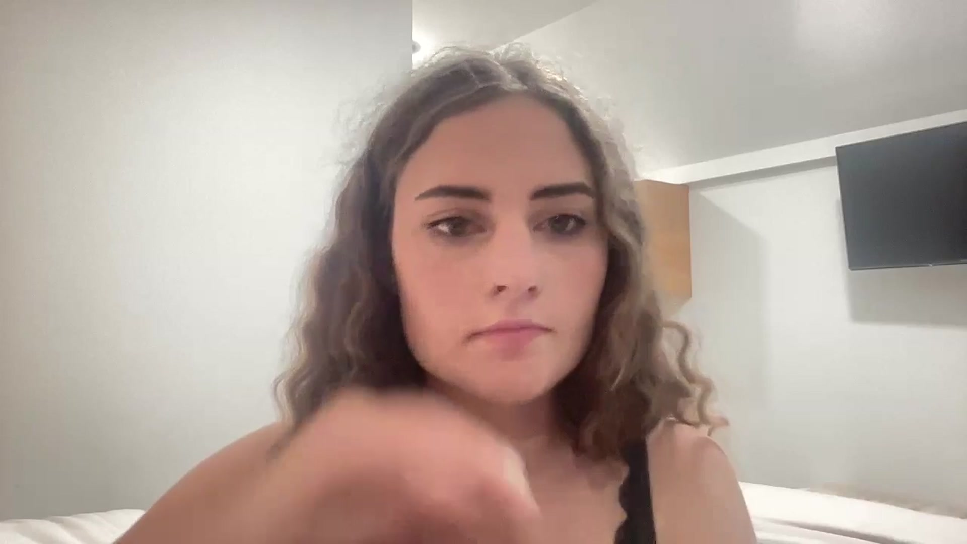 Gallery image thumbnail from mysticgirl333's myfreecams stream on, 04/16/2024, 12:50 image 14 of 20